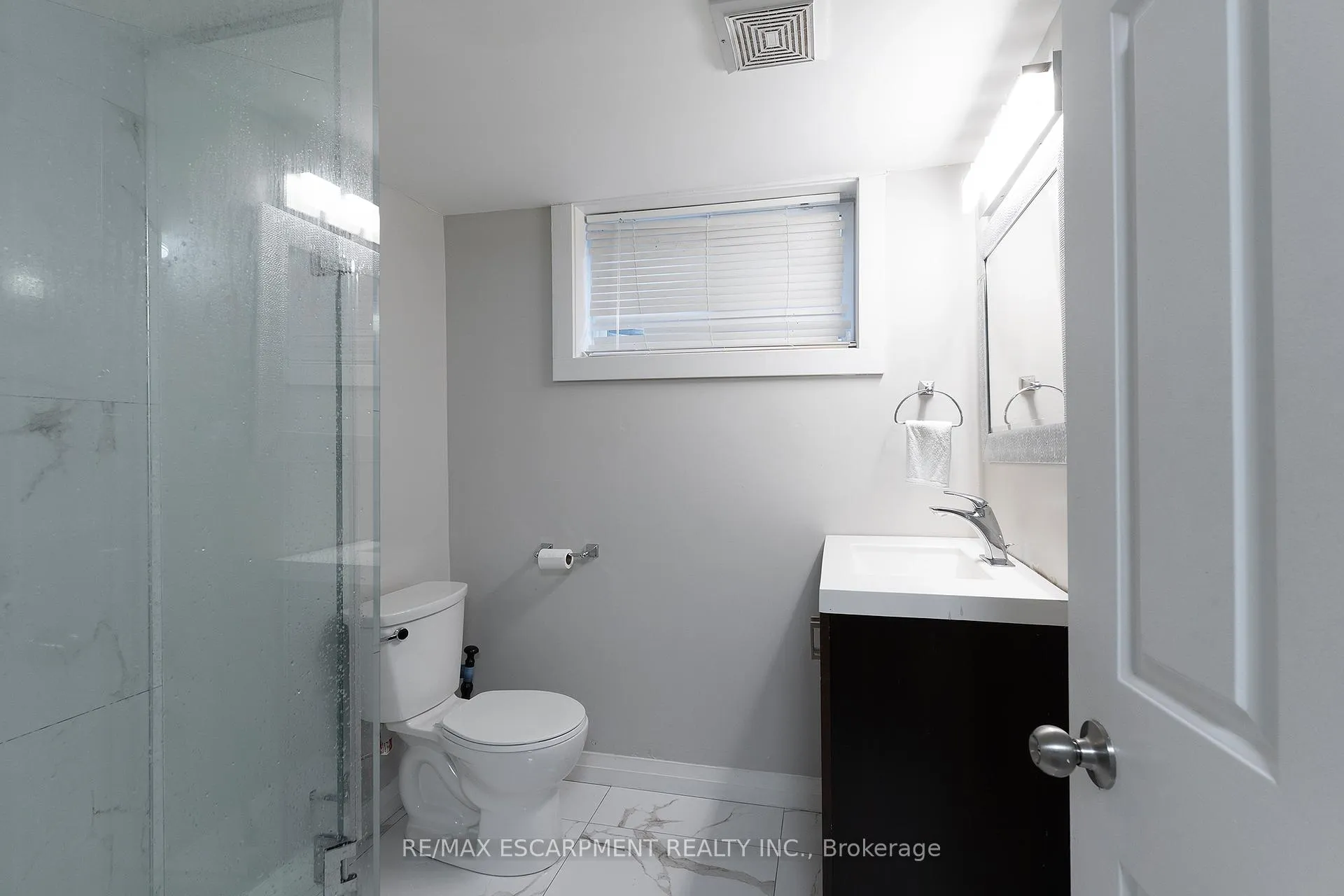 Photo 35 of 436 Goodram Drive, Burlington, Shoreacres — HOMEH