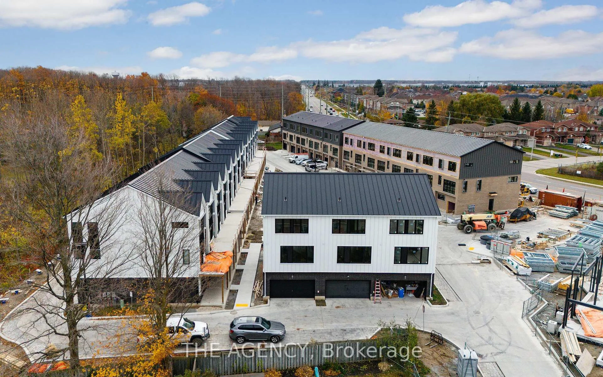 Photo 27 of 6 Rainwater Lane, Barrie, Holly — HOMEH