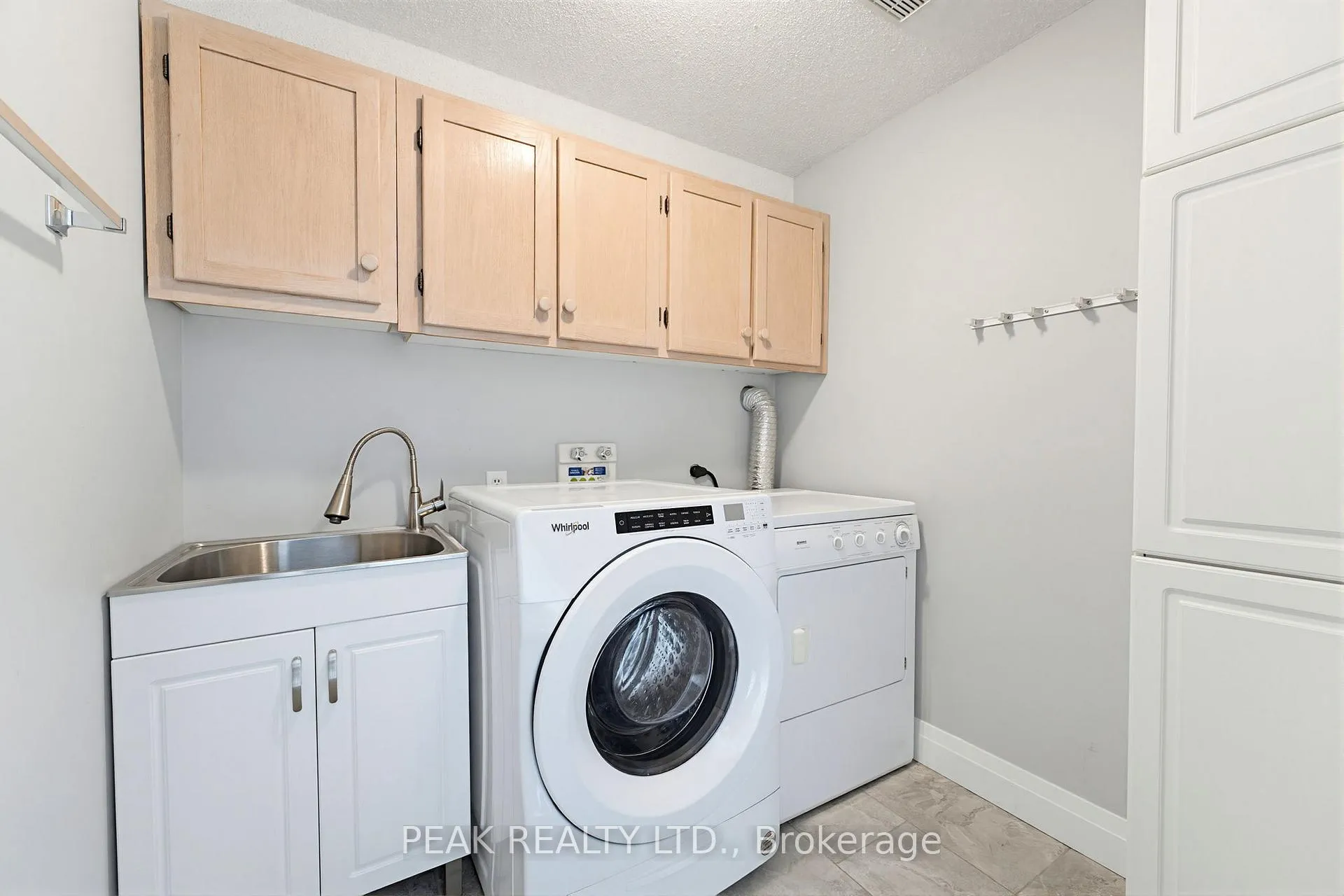 Photo 13 of 62 Kipling Avenue, Guelph, Willow West/Sugarbush/West Acres — HOMEH