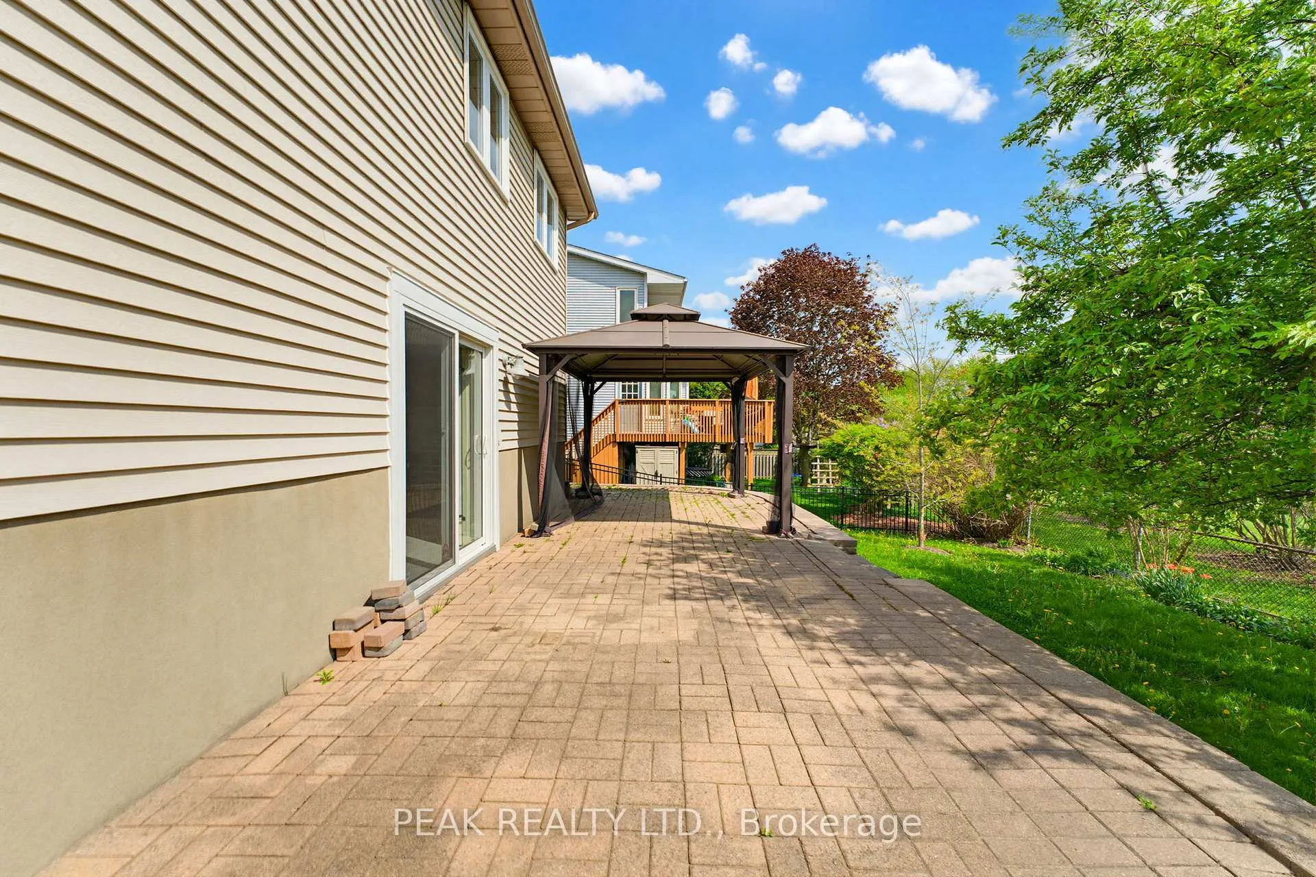 Photo 25 of 62 Kipling Avenue, Guelph, Willow West/Sugarbush/West Acres — HOMEH