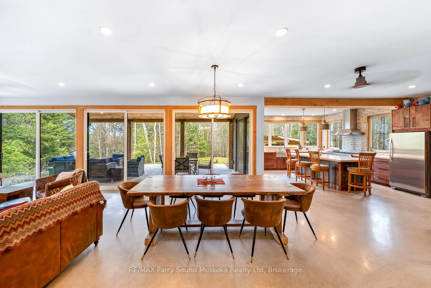 Photo 13 of 13 Labrash Lake Road, Whitestone — HOMEH