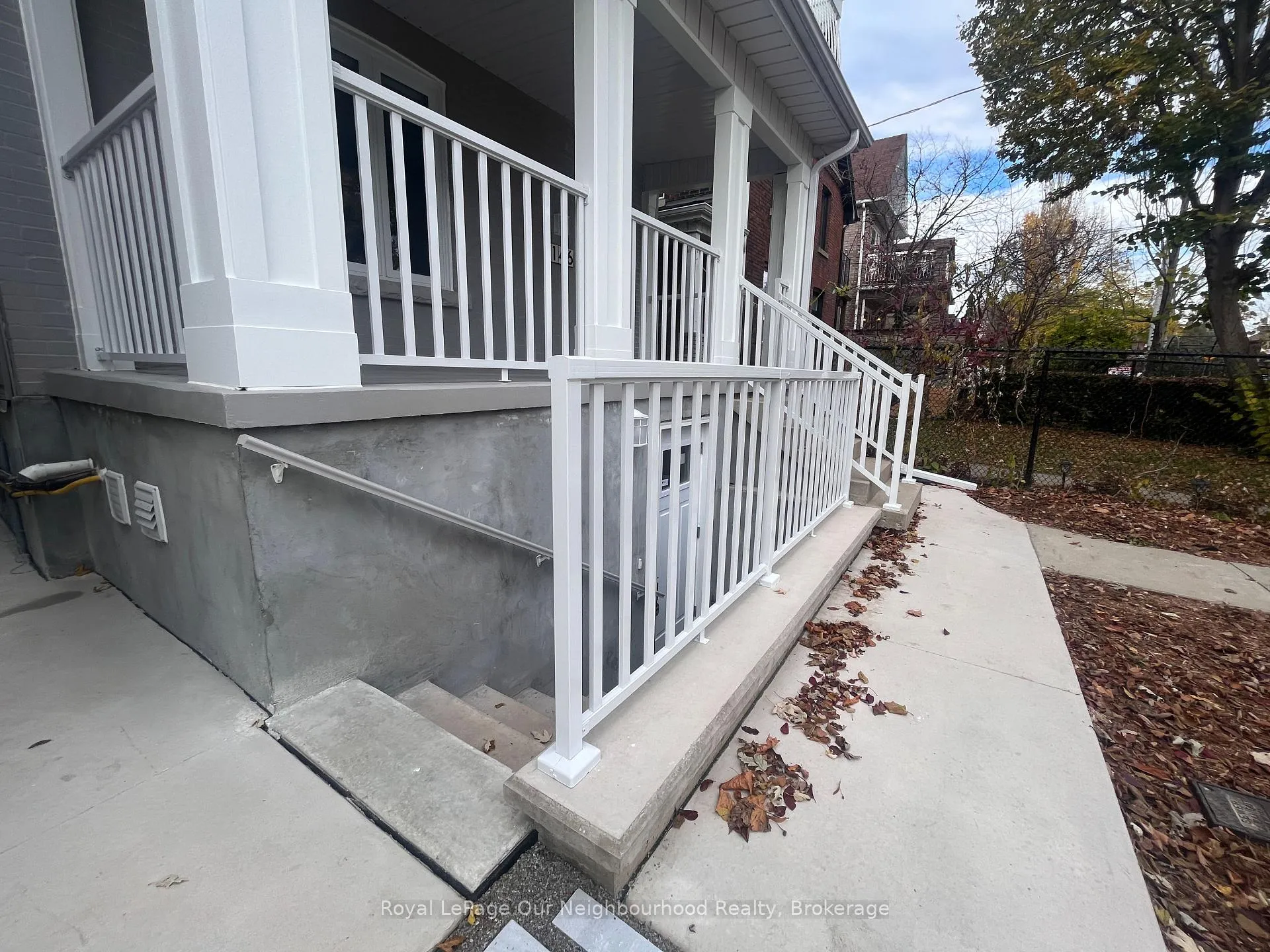 Photo 4 of Unit Lower, 146 Bartlett Avenue, Toronto, Dovercourt-Wallace Emerson-Junction — HOMEH