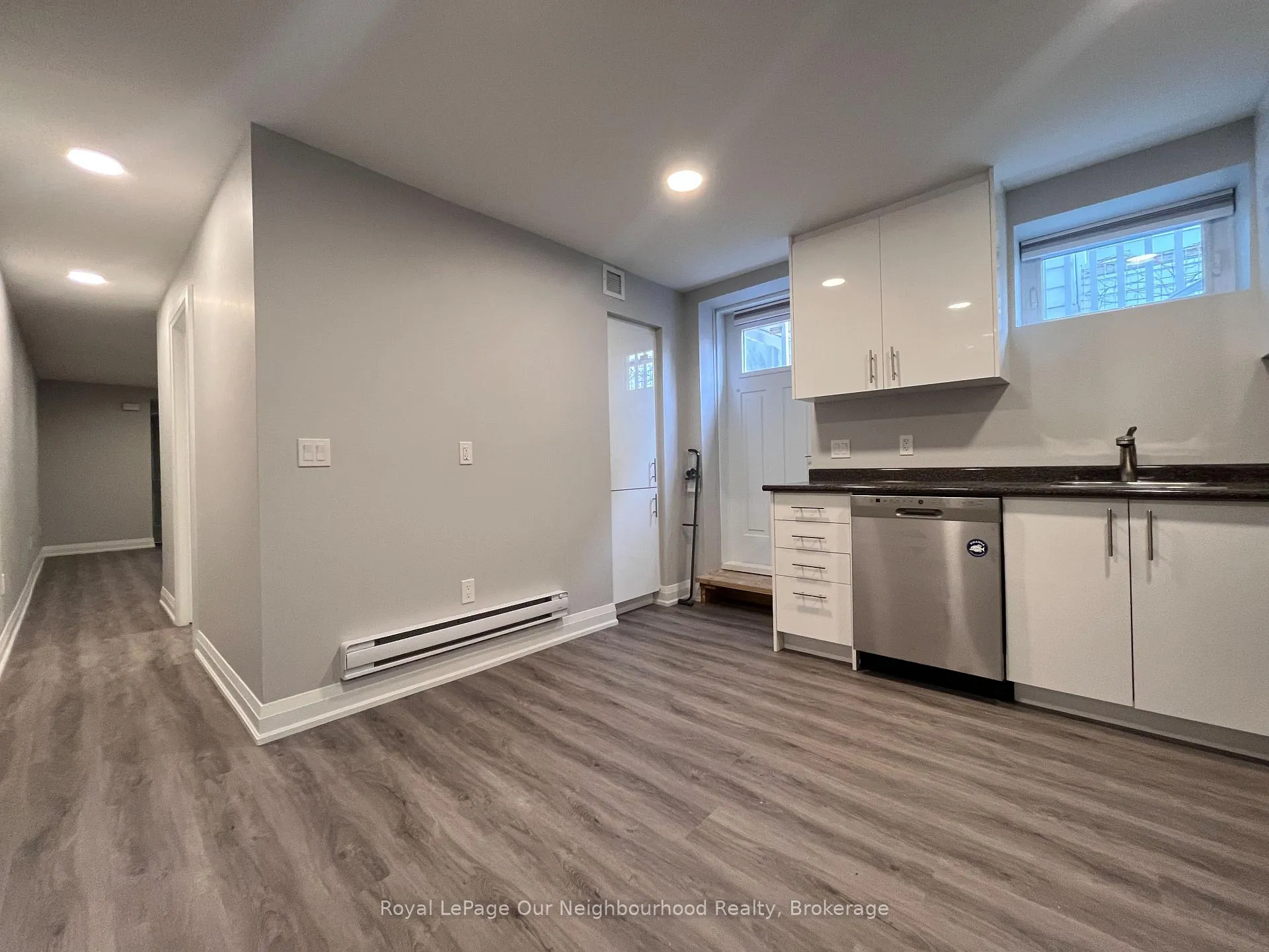 Photo 6 of Unit Lower, 146 Bartlett Avenue, Toronto, Dovercourt-Wallace Emerson-Junction — HOMEH