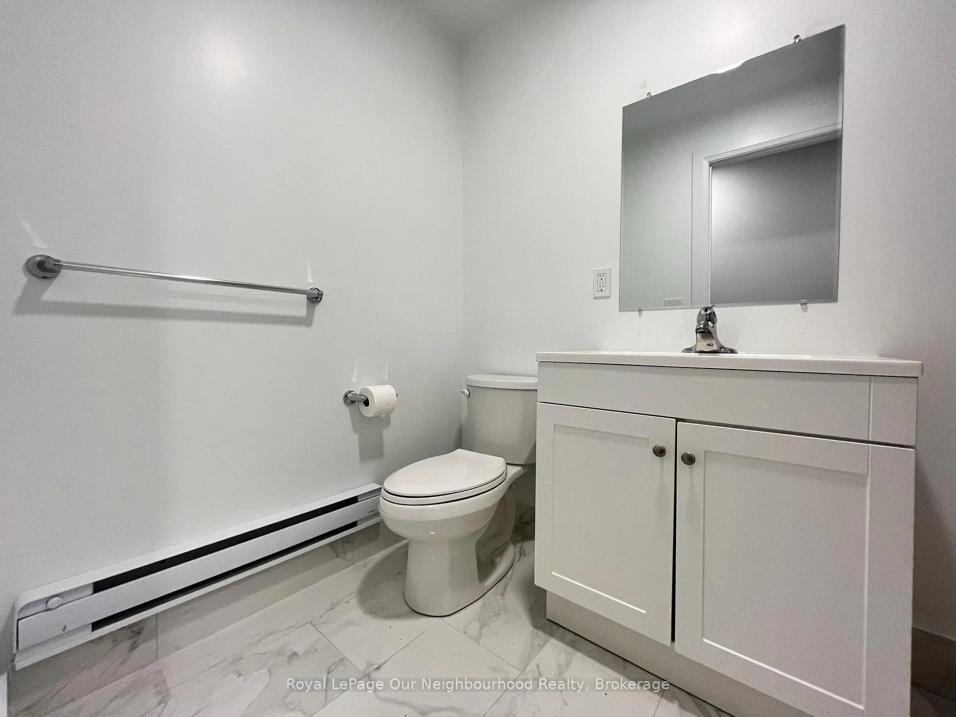 Photo 9 of Unit Lower, 146 Bartlett Avenue, Toronto, Dovercourt-Wallace Emerson-Junction — HOMEH