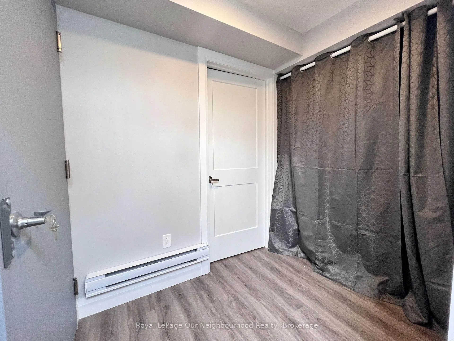 Photo 29 of Unit Lower, 146 Bartlett Avenue, Toronto, Dovercourt-Wallace Emerson-Junction — HOMEH