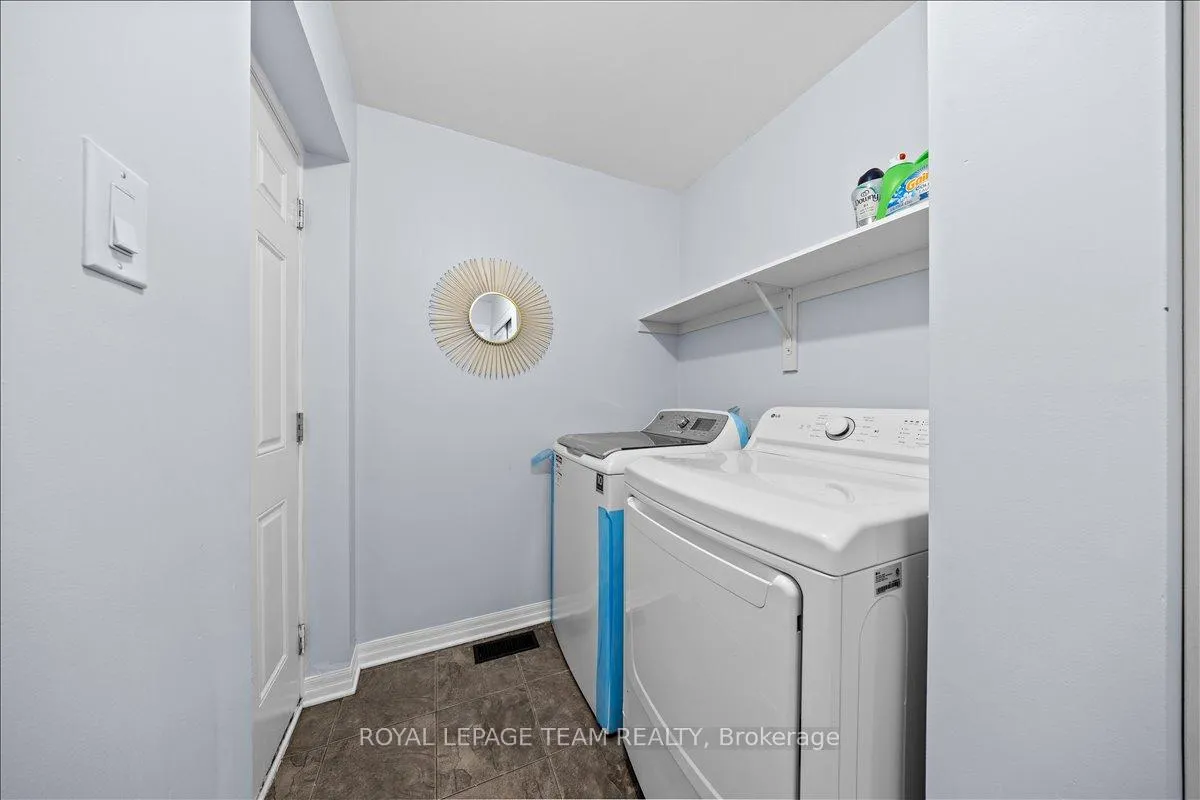 Photo 5 of 333 Tulum Crescent, Ottawa, Kanata - Emerald Meadows/Trailwest — HOMEH