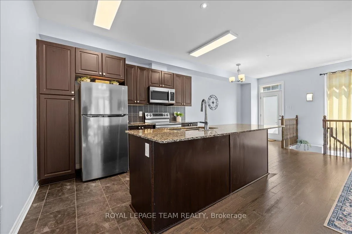Photo 11 of 333 Tulum Crescent, Ottawa, Kanata - Emerald Meadows/Trailwest — HOMEH