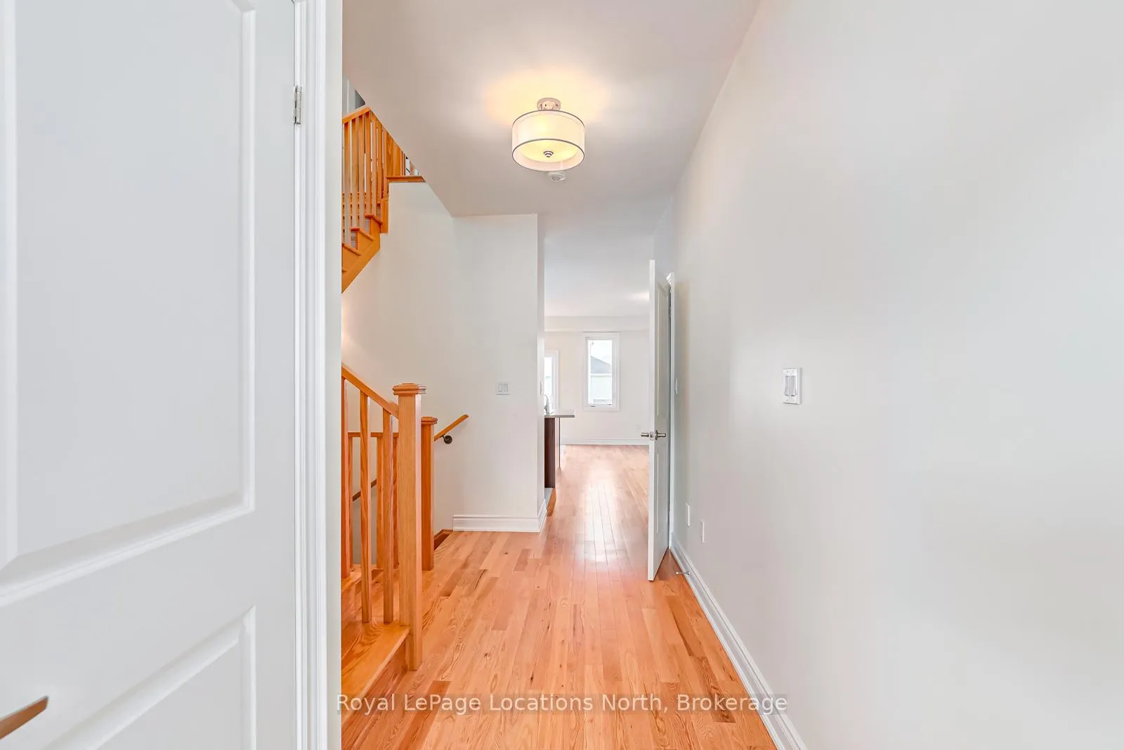 Photo 3 of 24 Lisa Street, Wasaga Beach — HOMEH