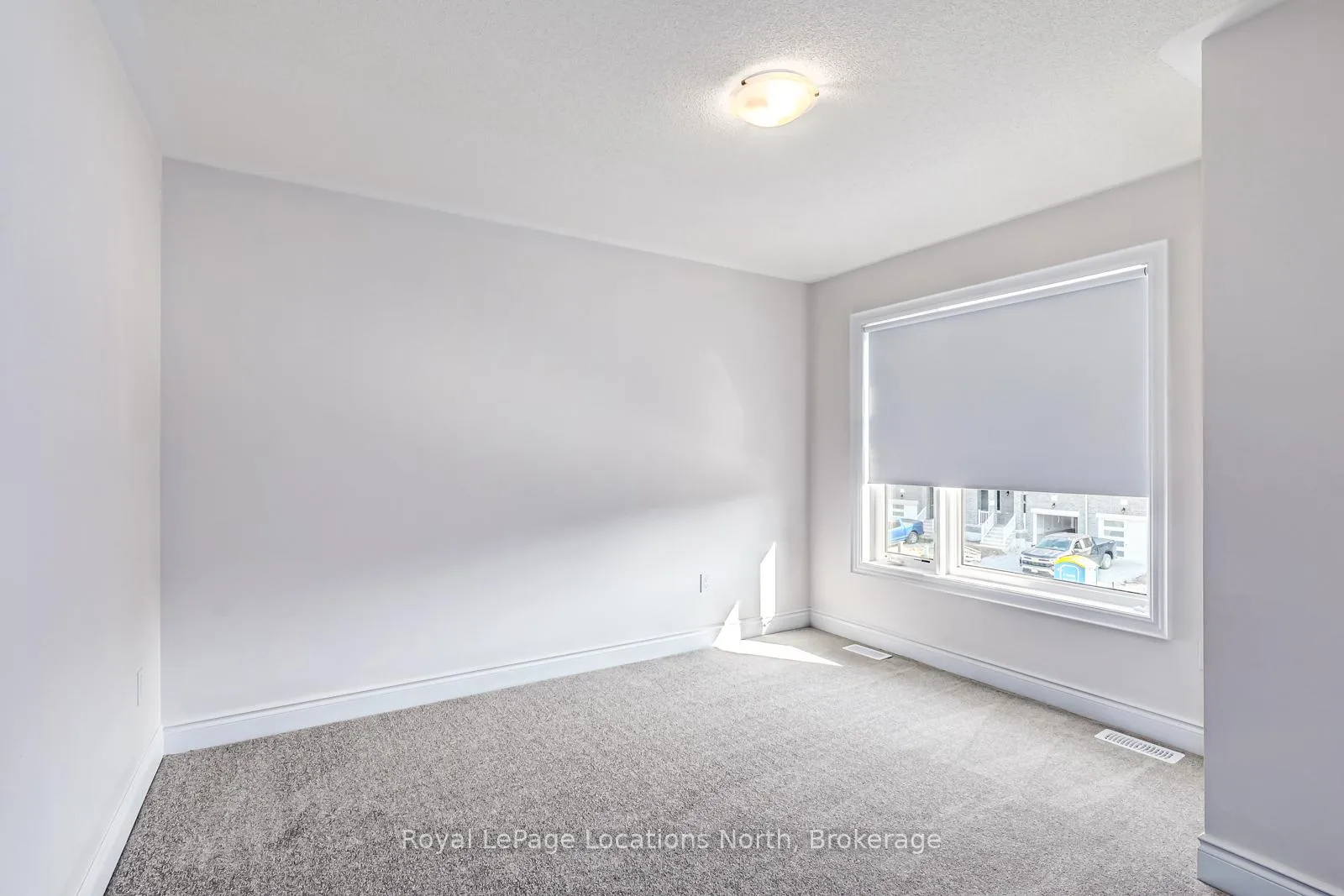 Photo 18 of 24 Lisa Street, Wasaga Beach — HOMEH