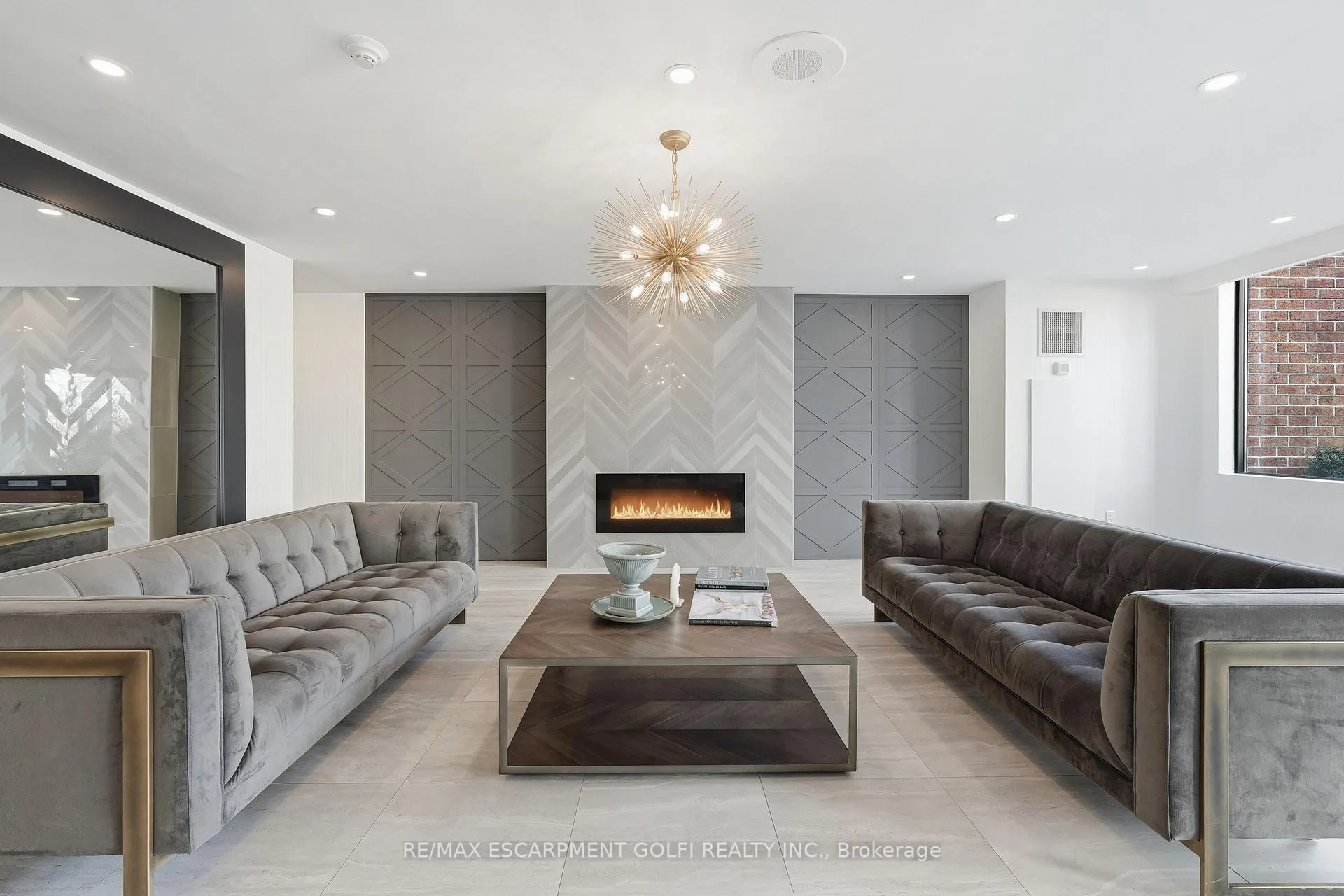 Photo 4 of Unit 208, 1270 Maple Crossing Boulevard, Burlington, Brant — HOMEH