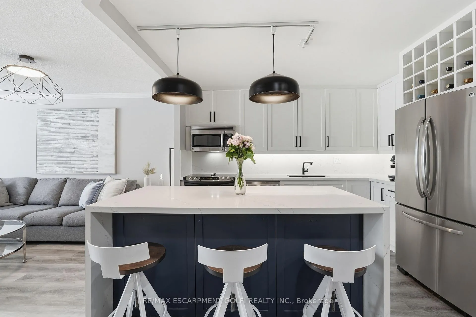 Photo 6 of Unit 208, 1270 Maple Crossing Boulevard, Burlington, Brant — HOMEH