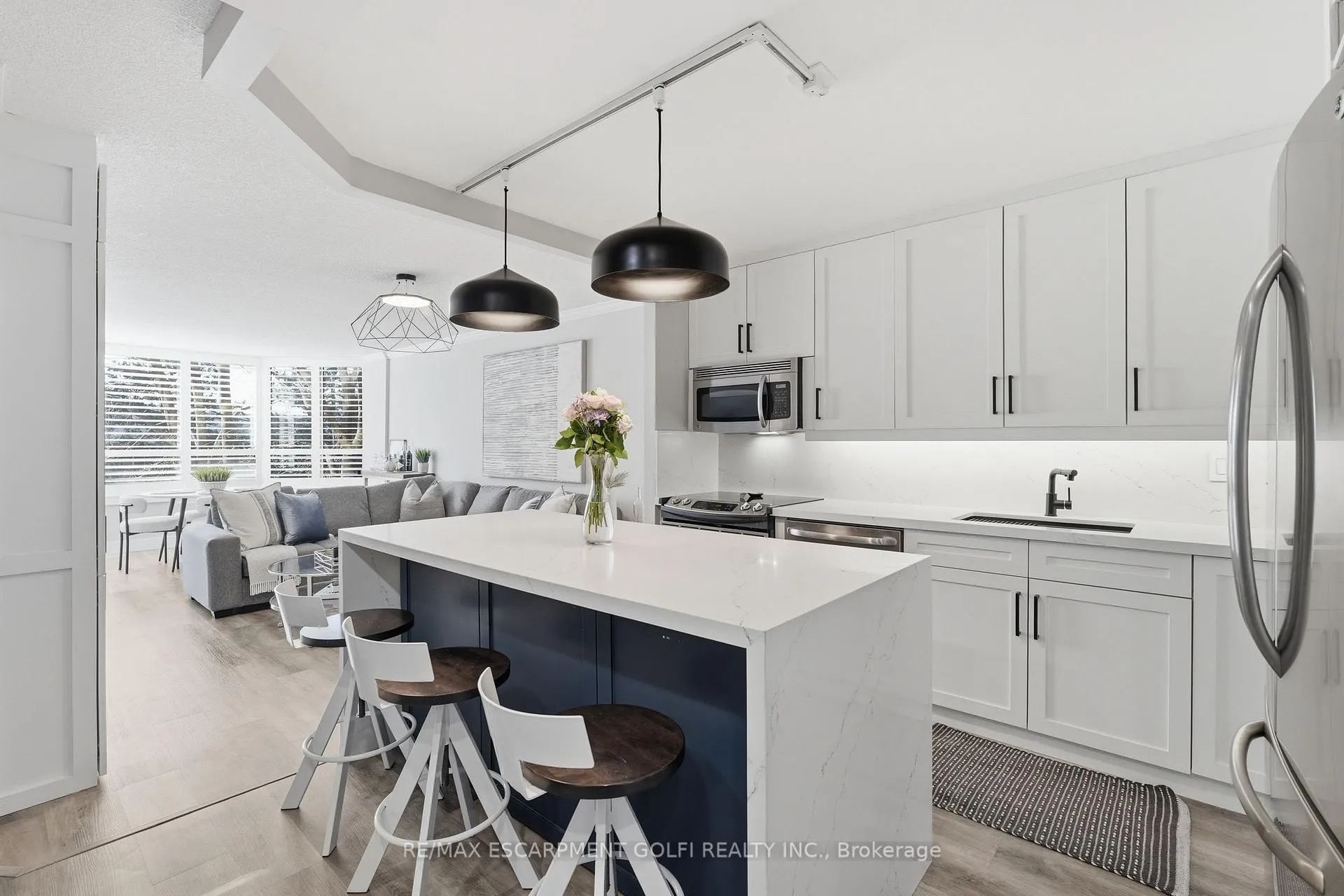 Photo 8 of Unit 208, 1270 Maple Crossing Boulevard, Burlington, Brant — HOMEH