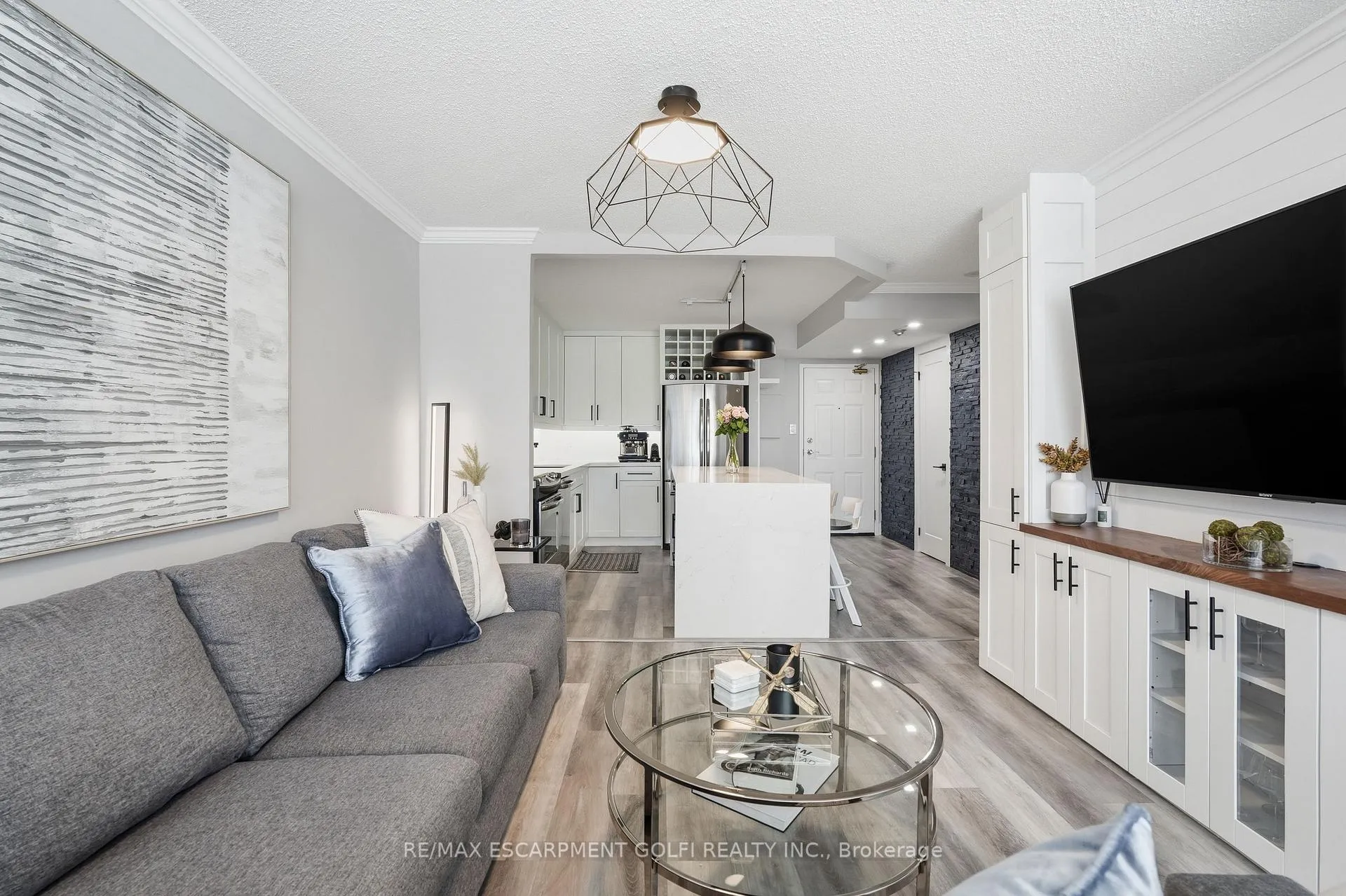Photo 11 of Unit 208, 1270 Maple Crossing Boulevard, Burlington, Brant — HOMEH