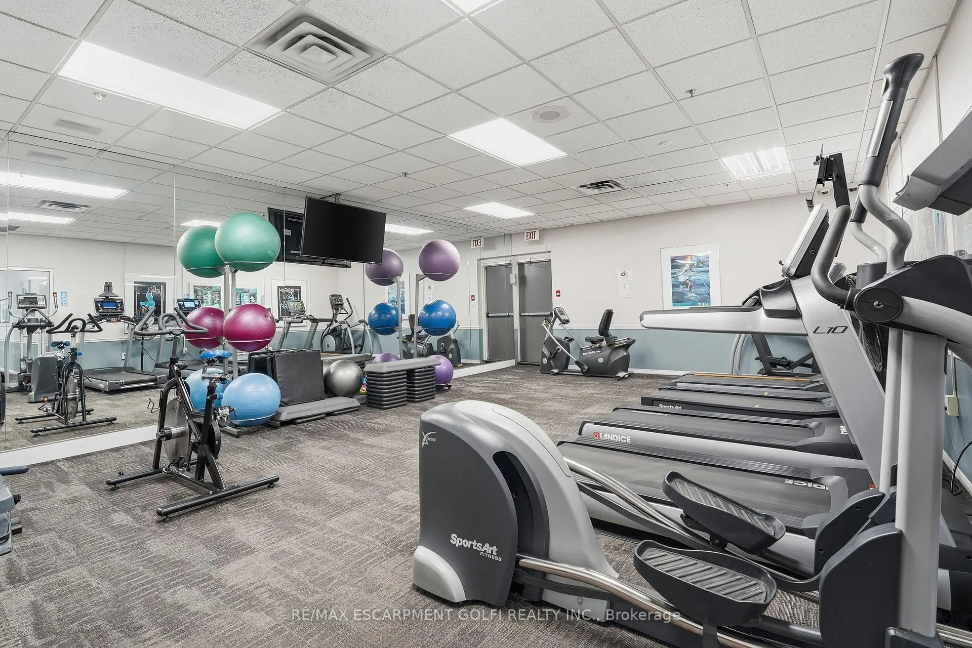 Photo 28 of Unit 208, 1270 Maple Crossing Boulevard, Burlington, Brant — HOMEH