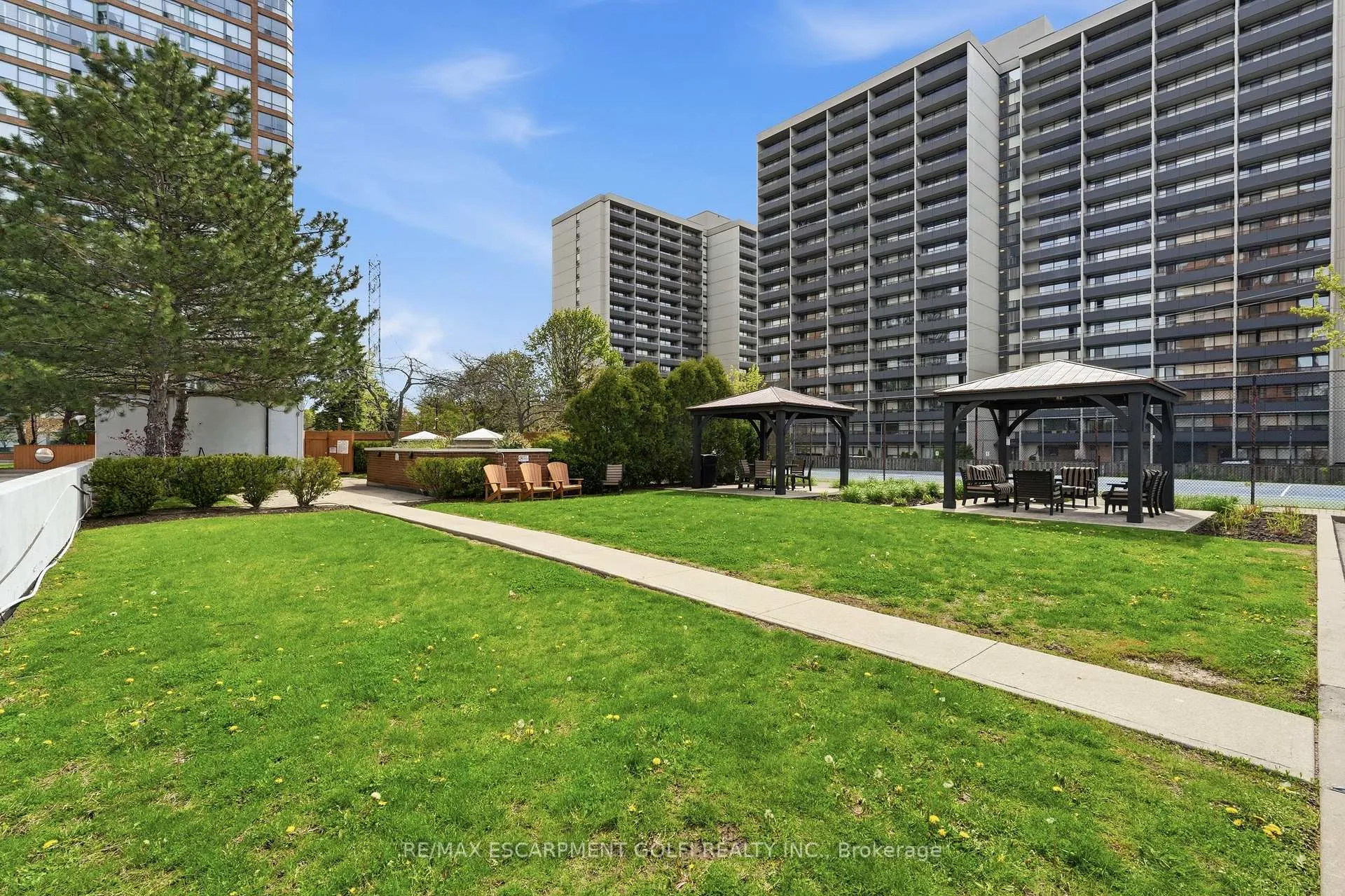 Photo 32 of Unit 208, 1270 Maple Crossing Boulevard, Burlington, Brant — HOMEH