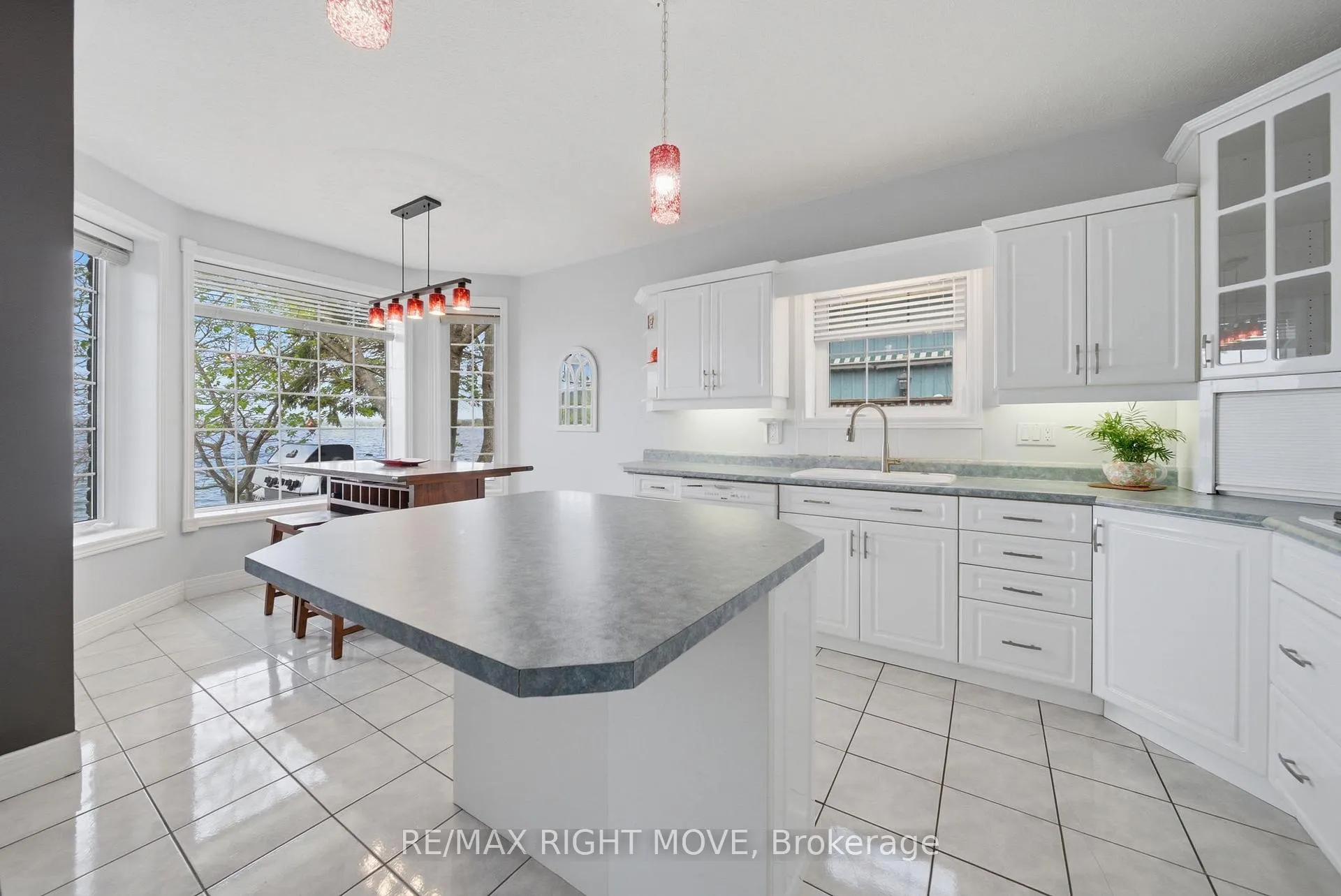Photo 8 of 1174 15 Line N, Oro-Medonte, Rural Oro-Medonte — HOMEH