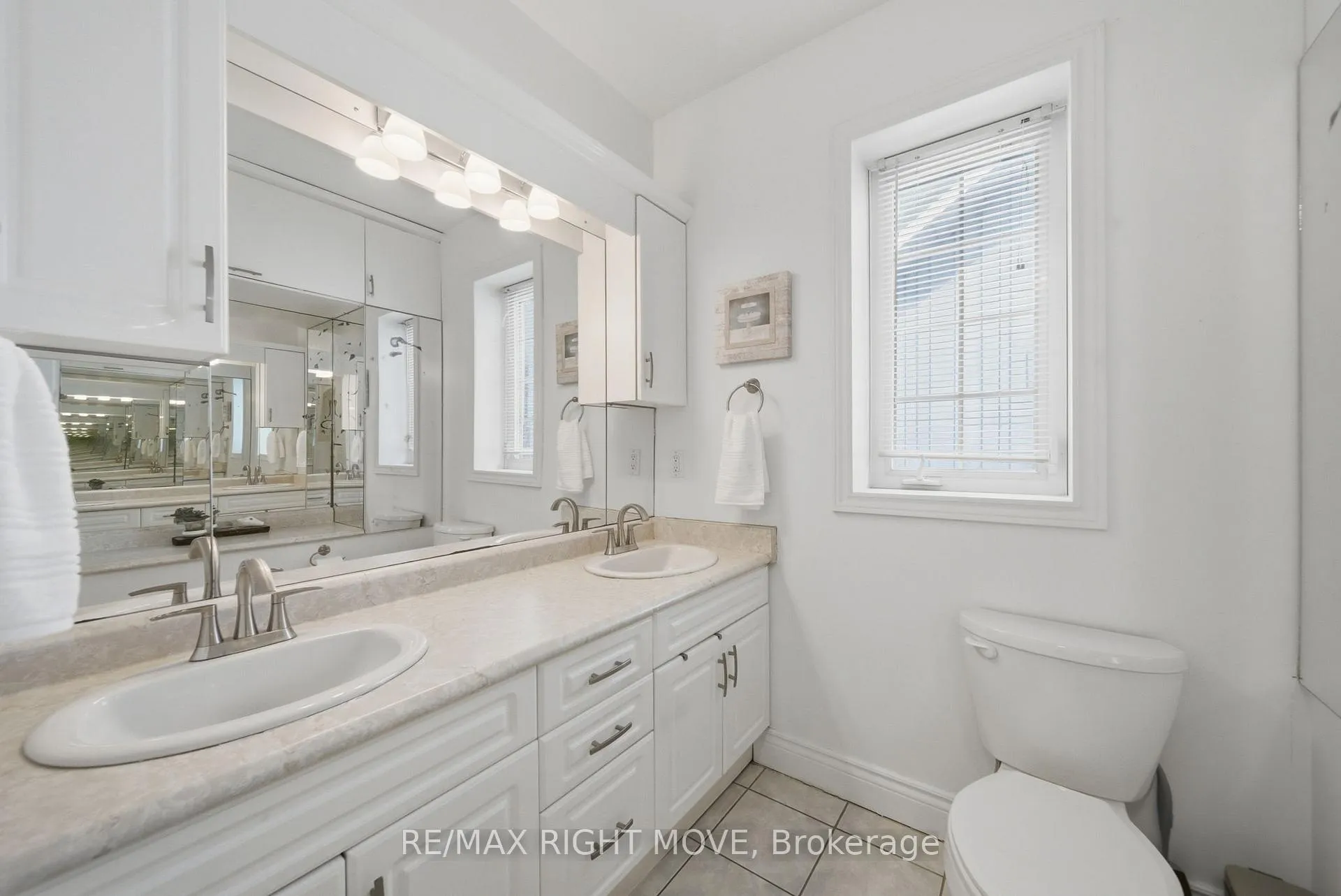 Photo 14 of 1174 15 Line N, Oro-Medonte, Rural Oro-Medonte — HOMEH