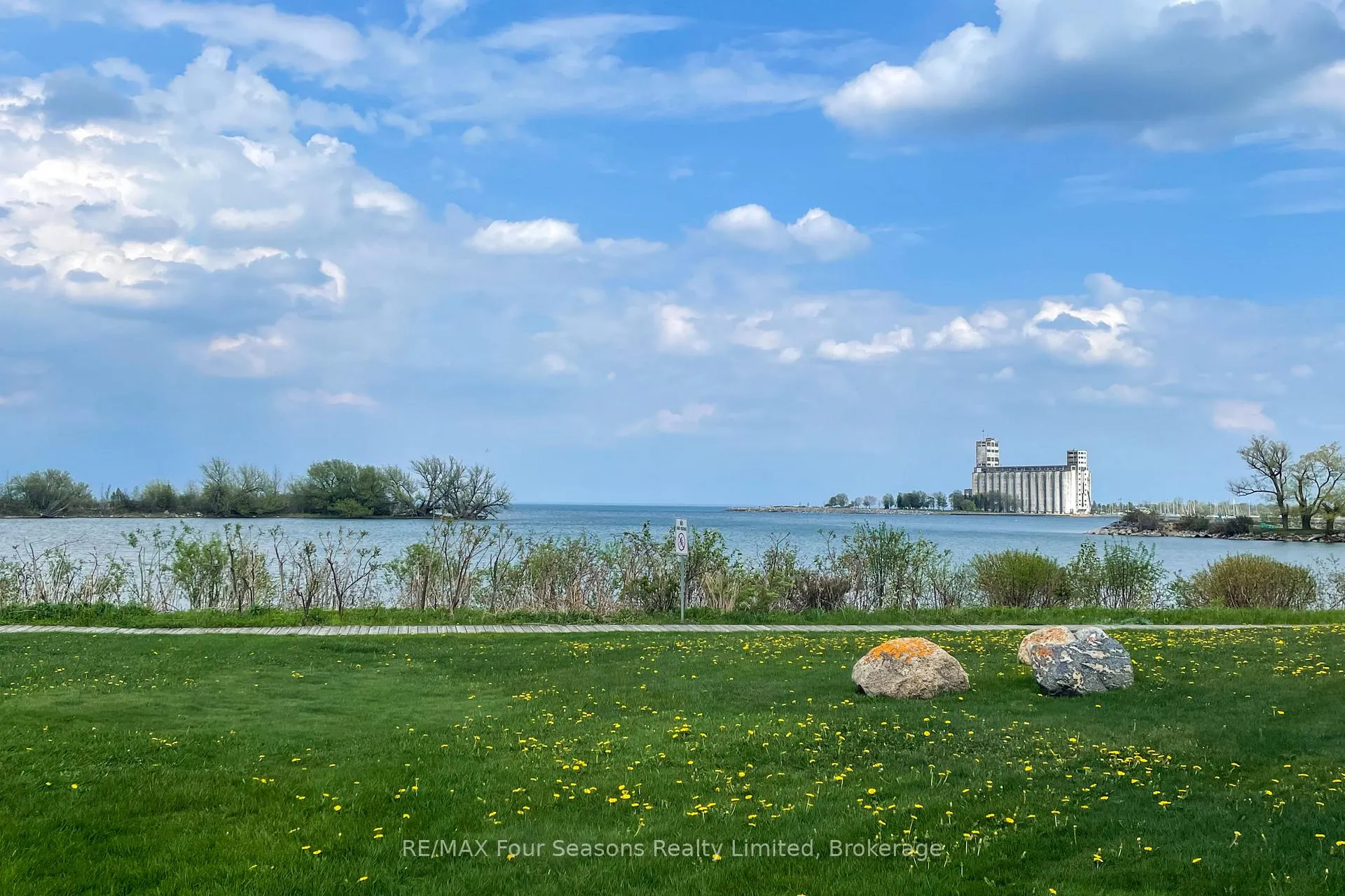 Photo 4 of 13 Cranberry Quay, Collingwood — HOMEH