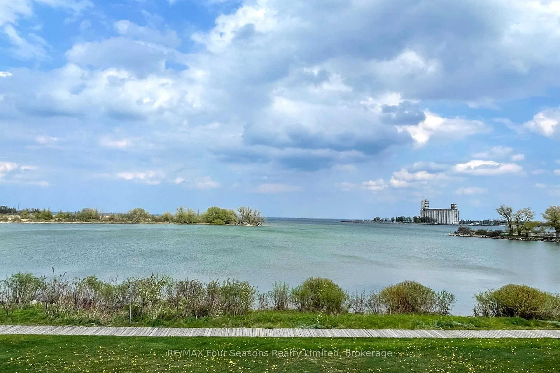 Photo 5 of 13 Cranberry Quay, Collingwood — HOMEH
