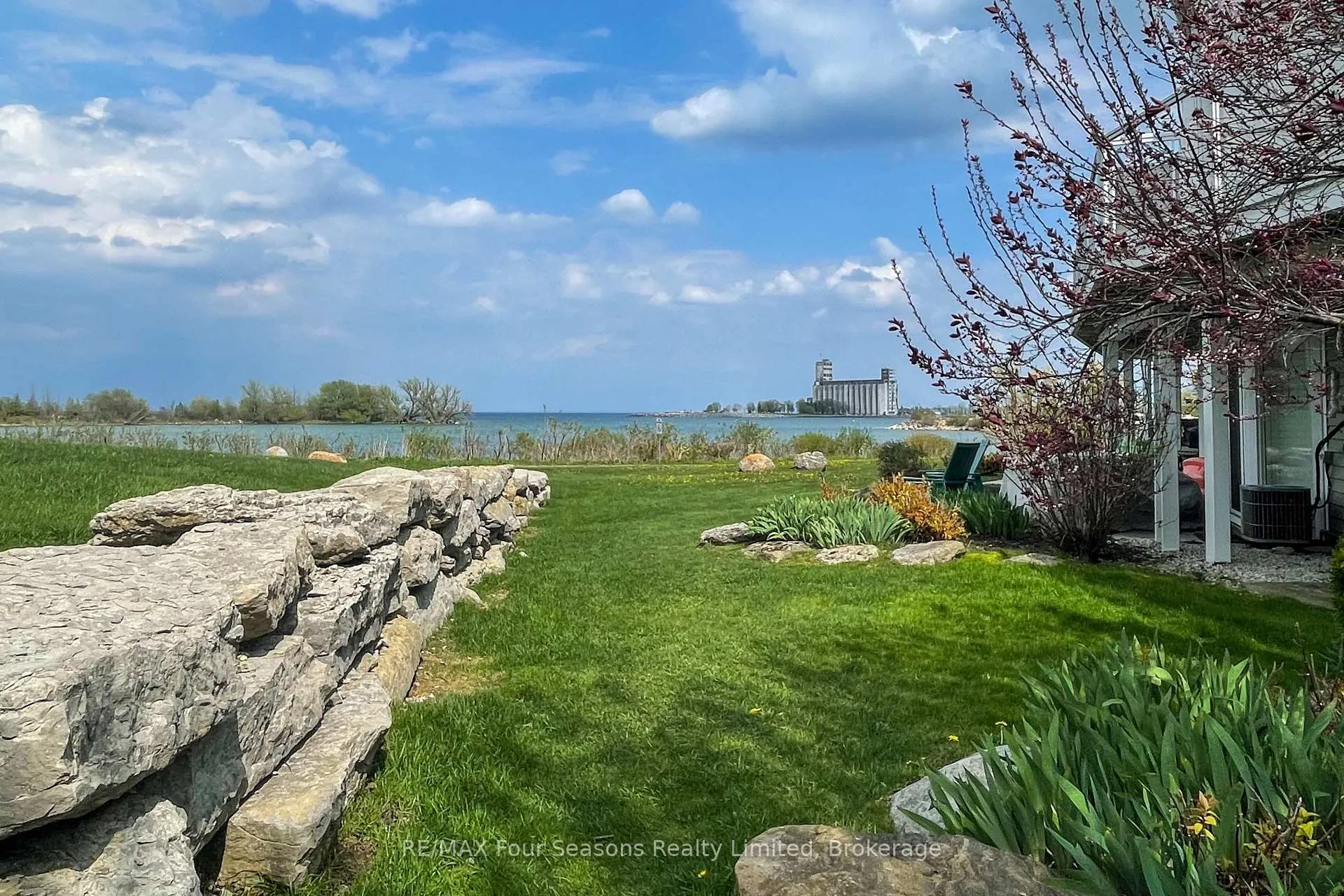 Photo 13 of 13 Cranberry Quay, Collingwood — HOMEH
