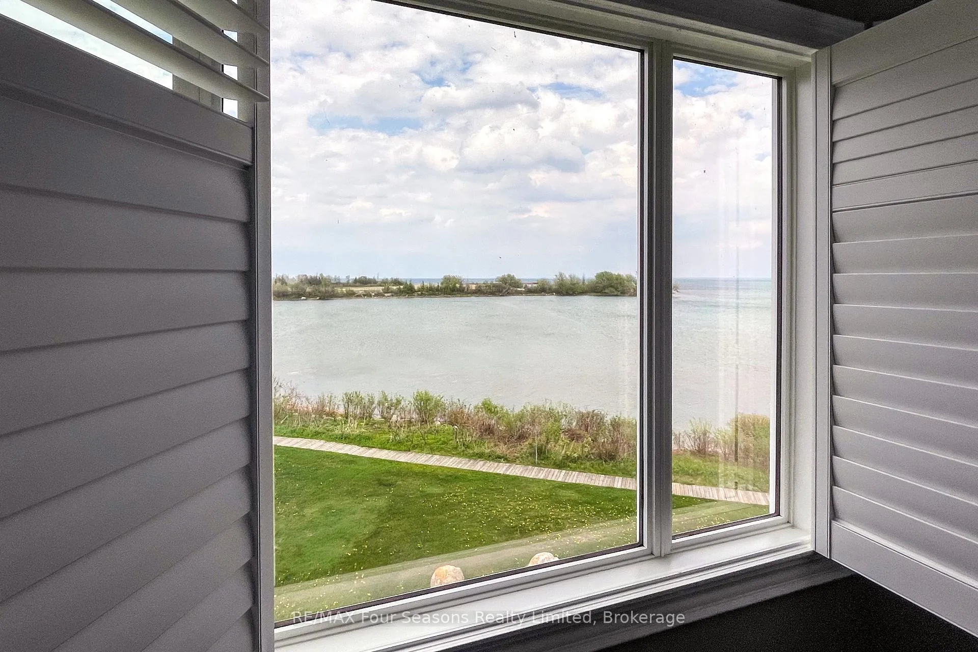 Photo 36 of 13 Cranberry Quay, Collingwood — HOMEH