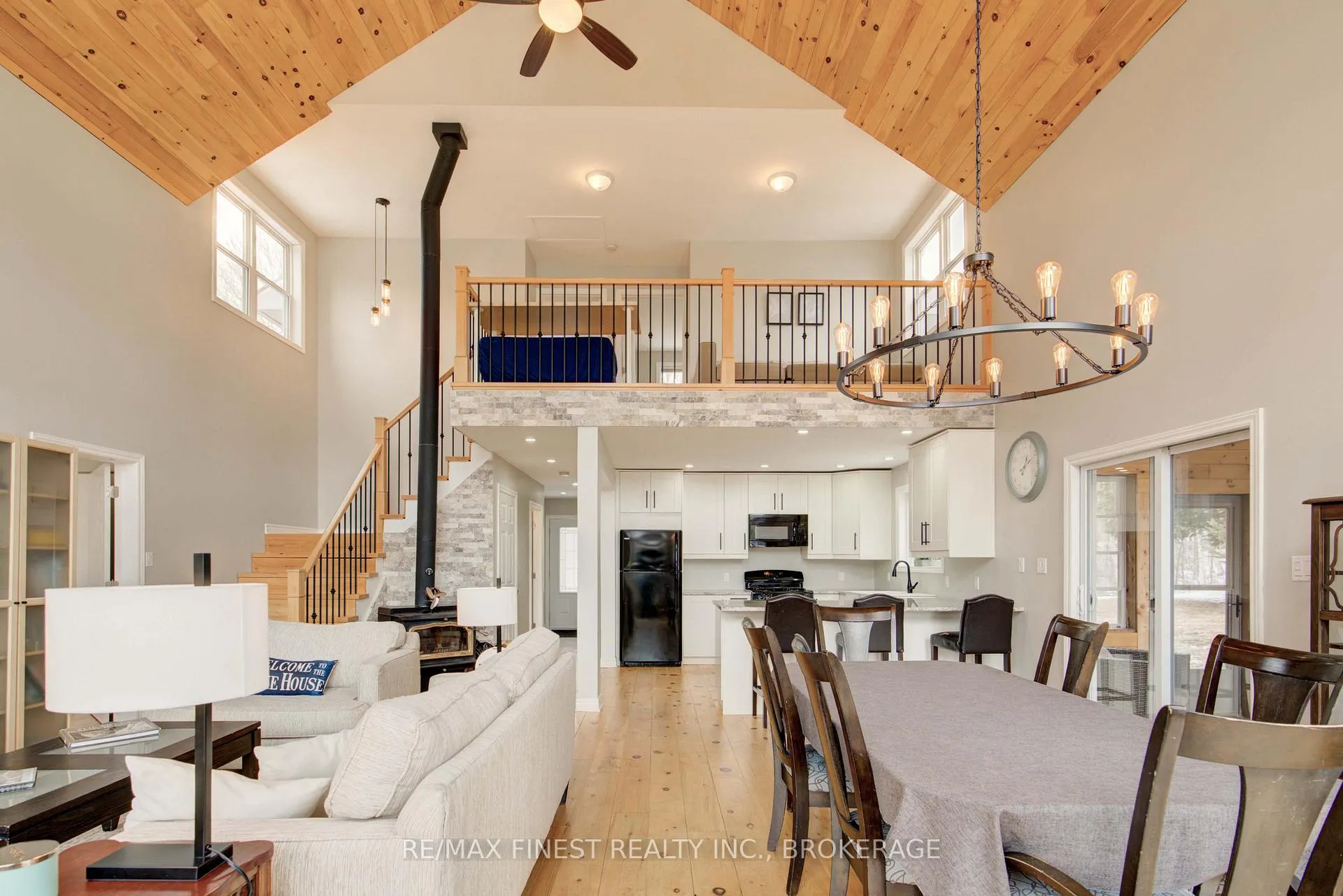 Photo 3 of 1602 Baker Valley Road, Frontenac, Frontenac Centre — HOMEH
