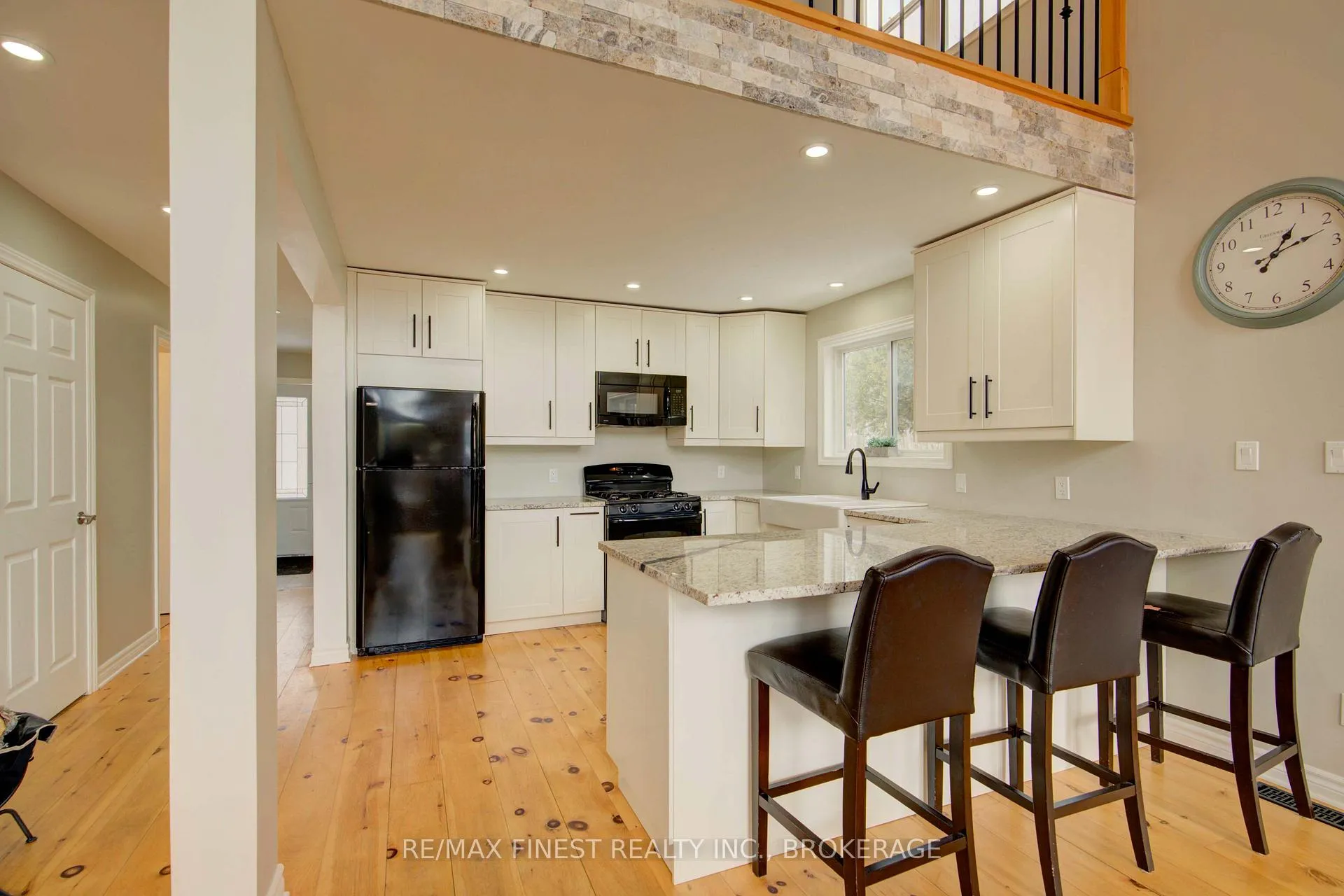 Photo 5 of 1602 Baker Valley Road, Frontenac, Frontenac Centre — HOMEH