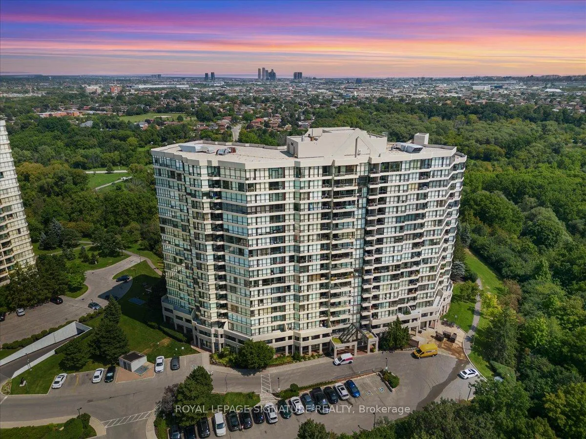 Photo 1 of Unit 1006, 5 Rowntree Road, Etobicoke, Mount Olive-Silverstone-Jamestown — HOMEH