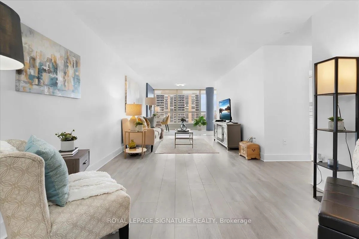 Photo 5 of Unit 1006, 5 Rowntree Road, Etobicoke, Mount Olive-Silverstone-Jamestown — HOMEH