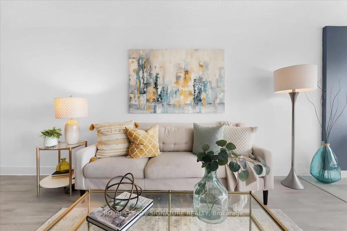 Photo 7 of Unit 1006, 5 Rowntree Road, Etobicoke, Mount Olive-Silverstone-Jamestown — HOMEH