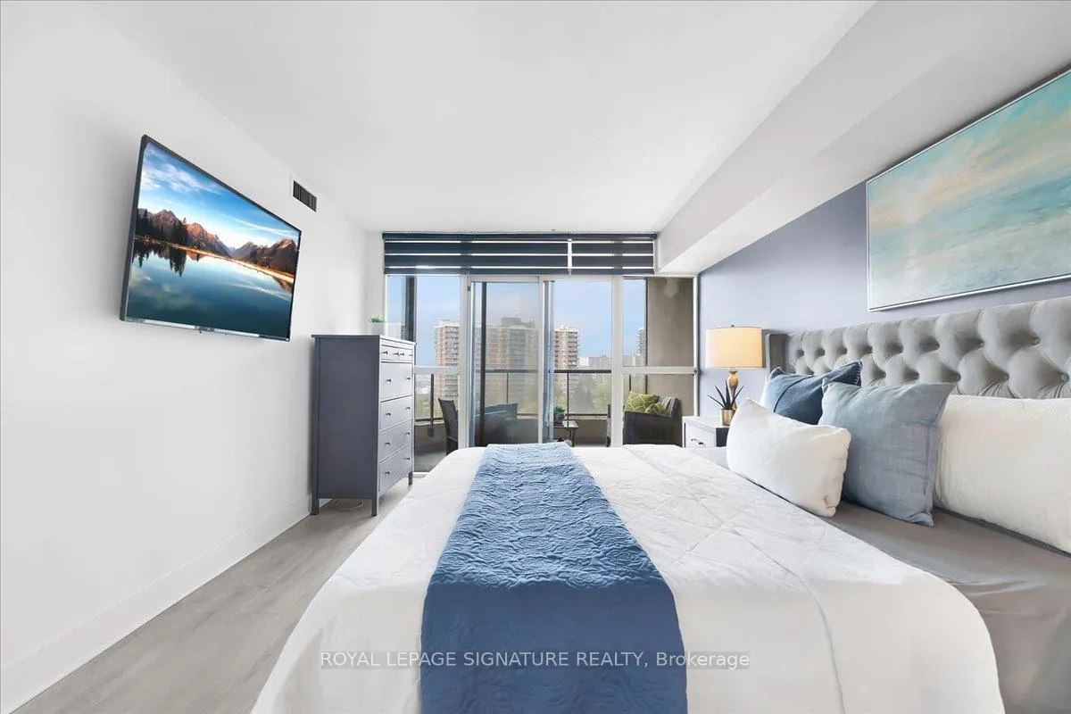 Photo 15 of Unit 1006, 5 Rowntree Road, Etobicoke, Mount Olive-Silverstone-Jamestown — HOMEH
