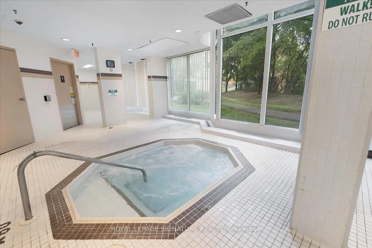Photo 31 of Unit 1006, 5 Rowntree Road, Etobicoke, Mount Olive-Silverstone-Jamestown — HOMEH