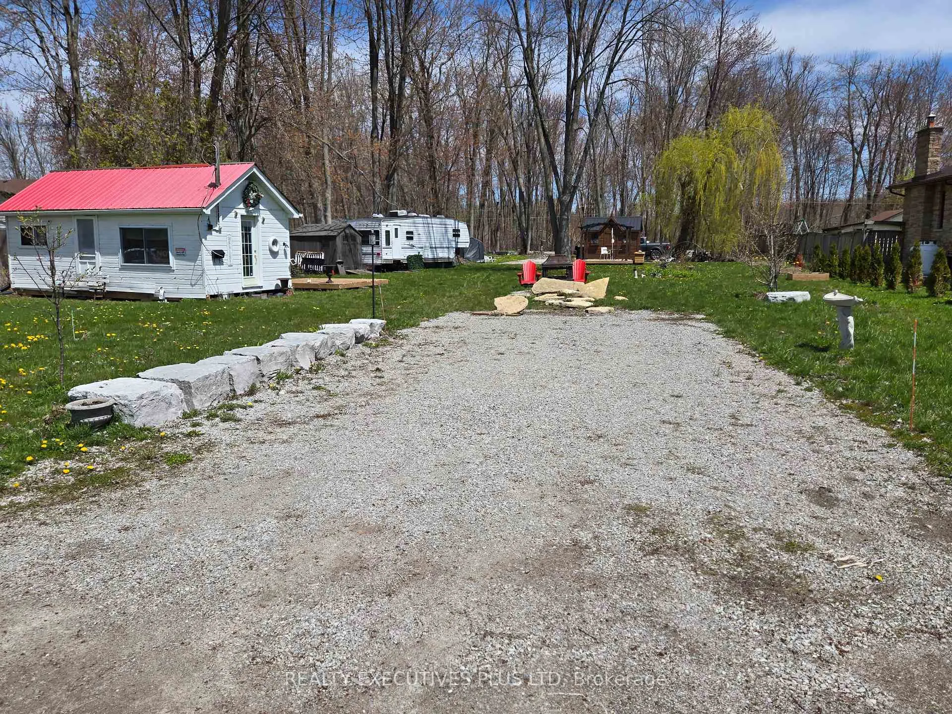 Photo 4 of 2757 Lone Birch Trail, Ramara, Rural Ramara — HOMEH