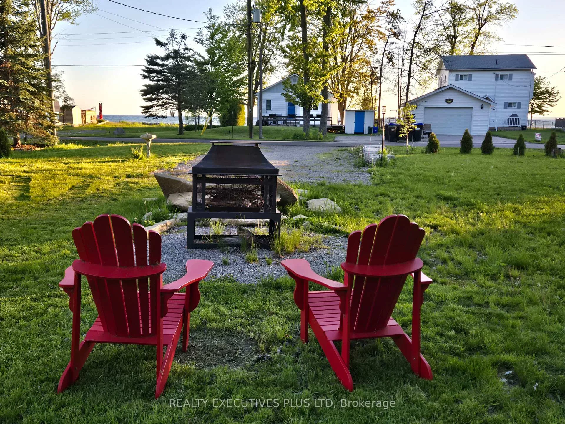 Photo 2 of 2757 Lone Birch Trail, Ramara, Rural Ramara — HOMEH