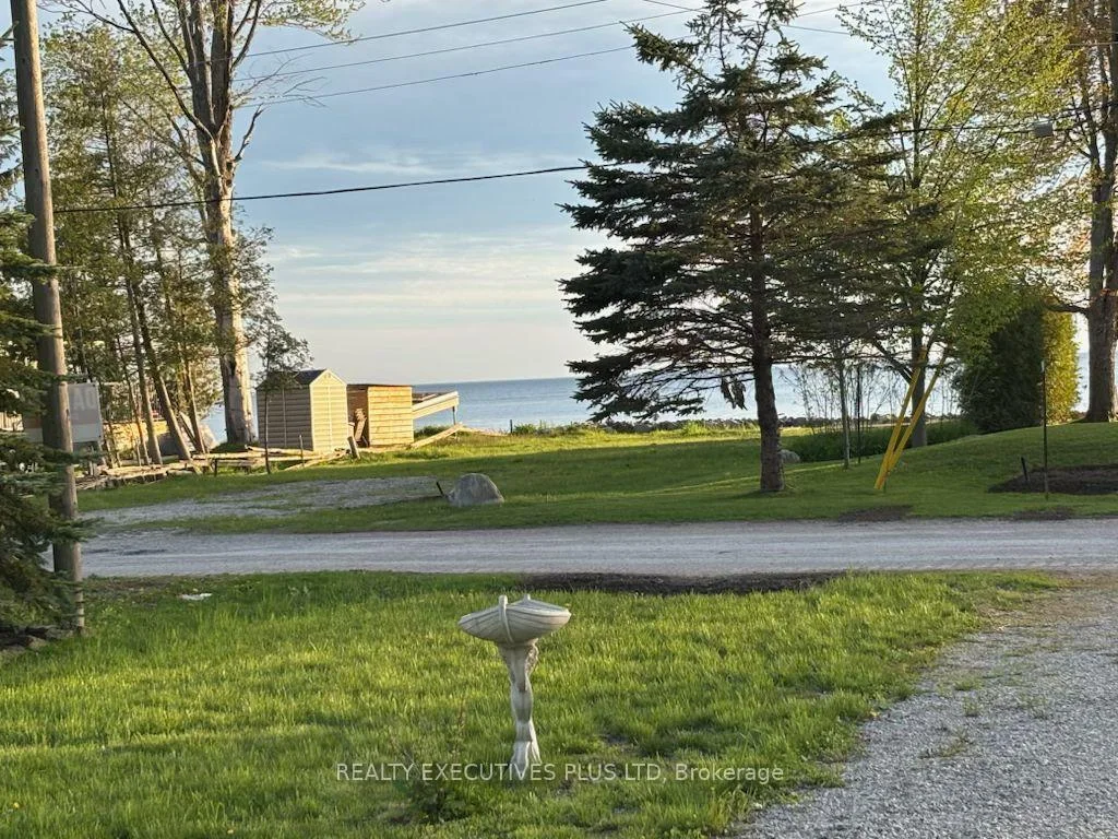 Photo 14 of 2757 Lone Birch Trail, Ramara, Rural Ramara — HOMEH