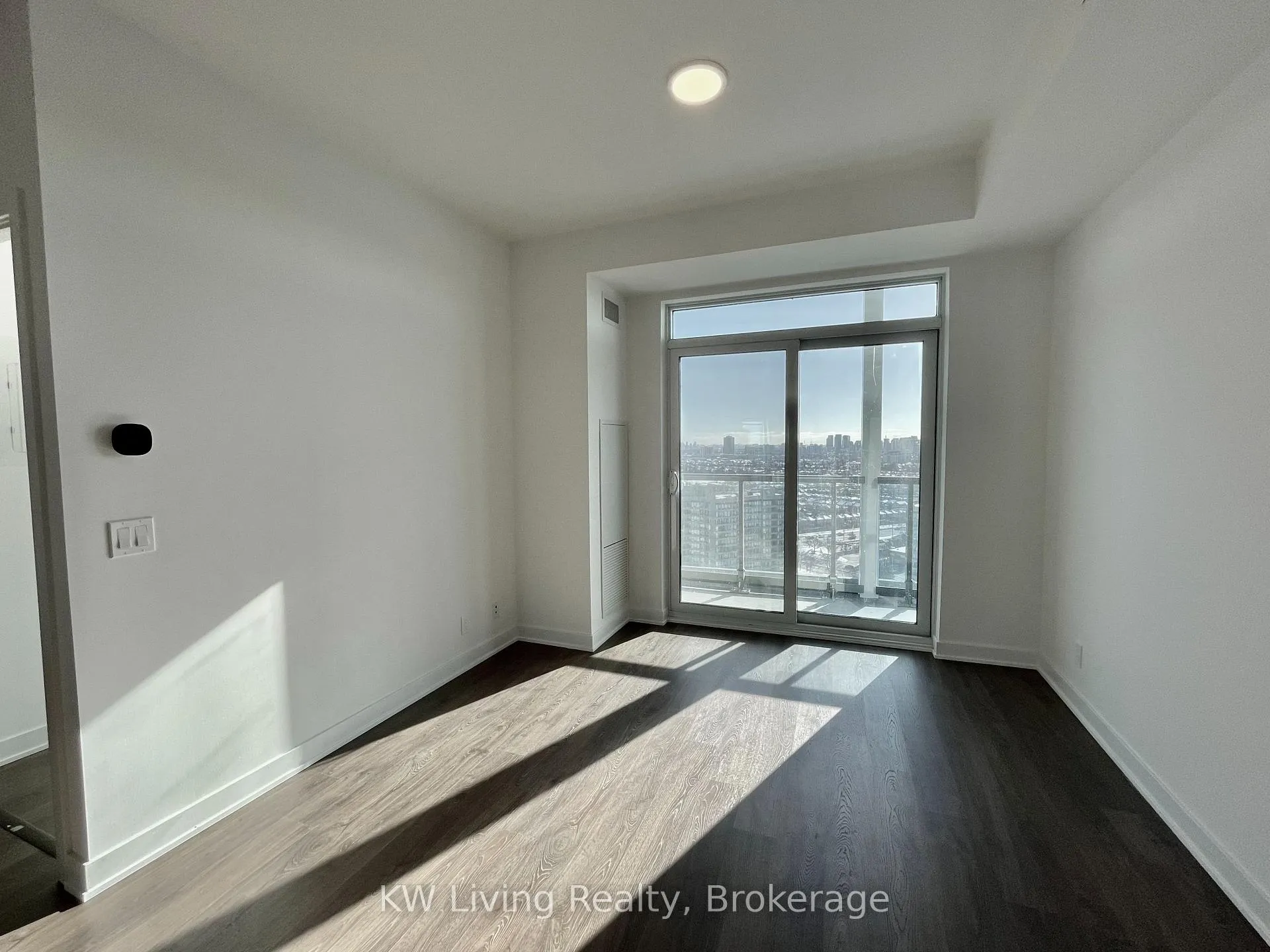 Photo 7 of Unit 2111A, 30 Upper Mall Way, Vaughan, Brownridge — HOMEH