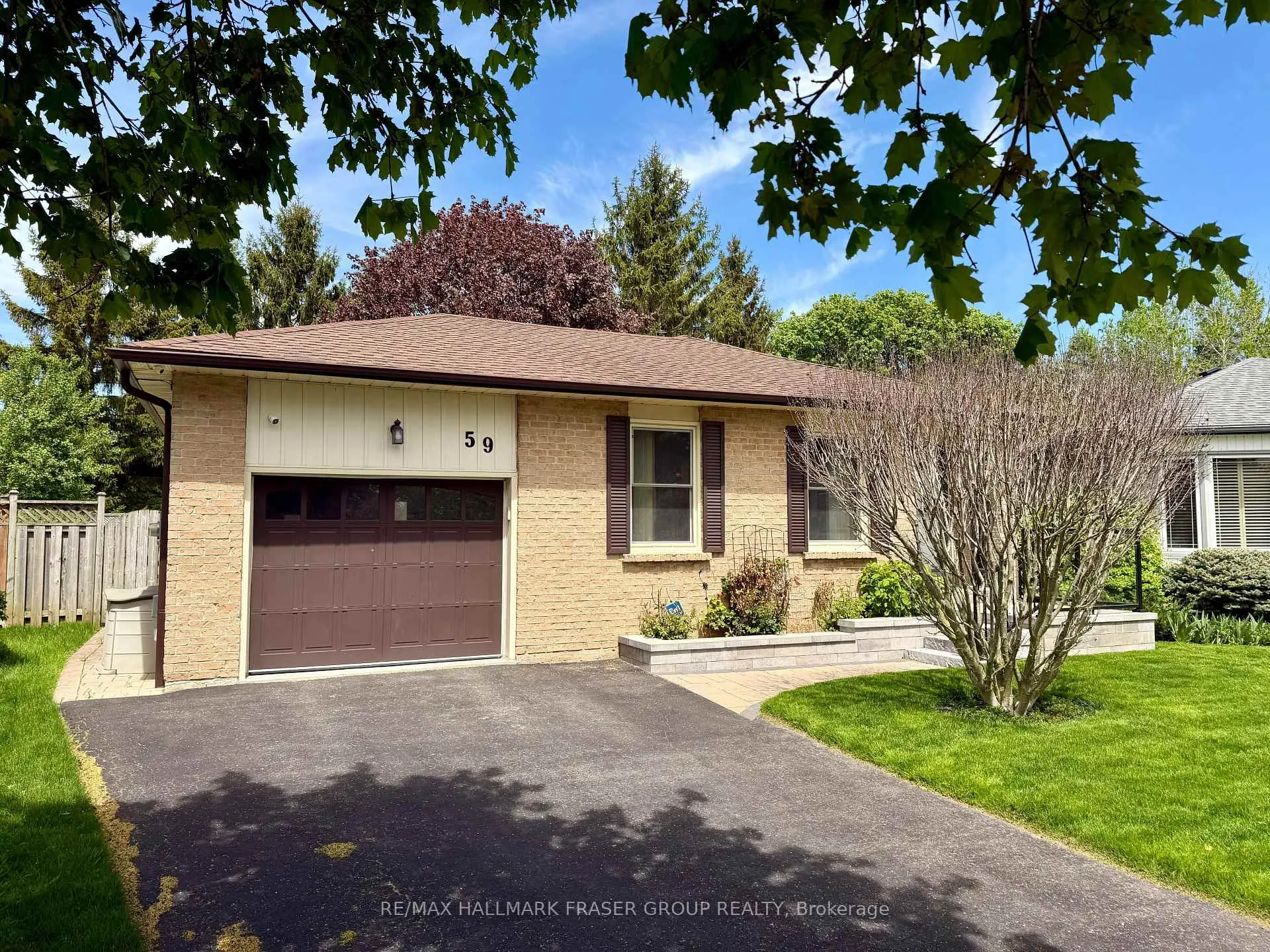 Photo 1 of 59 Regency Crescent, Whitby, Downtown Whitby — HOMEH