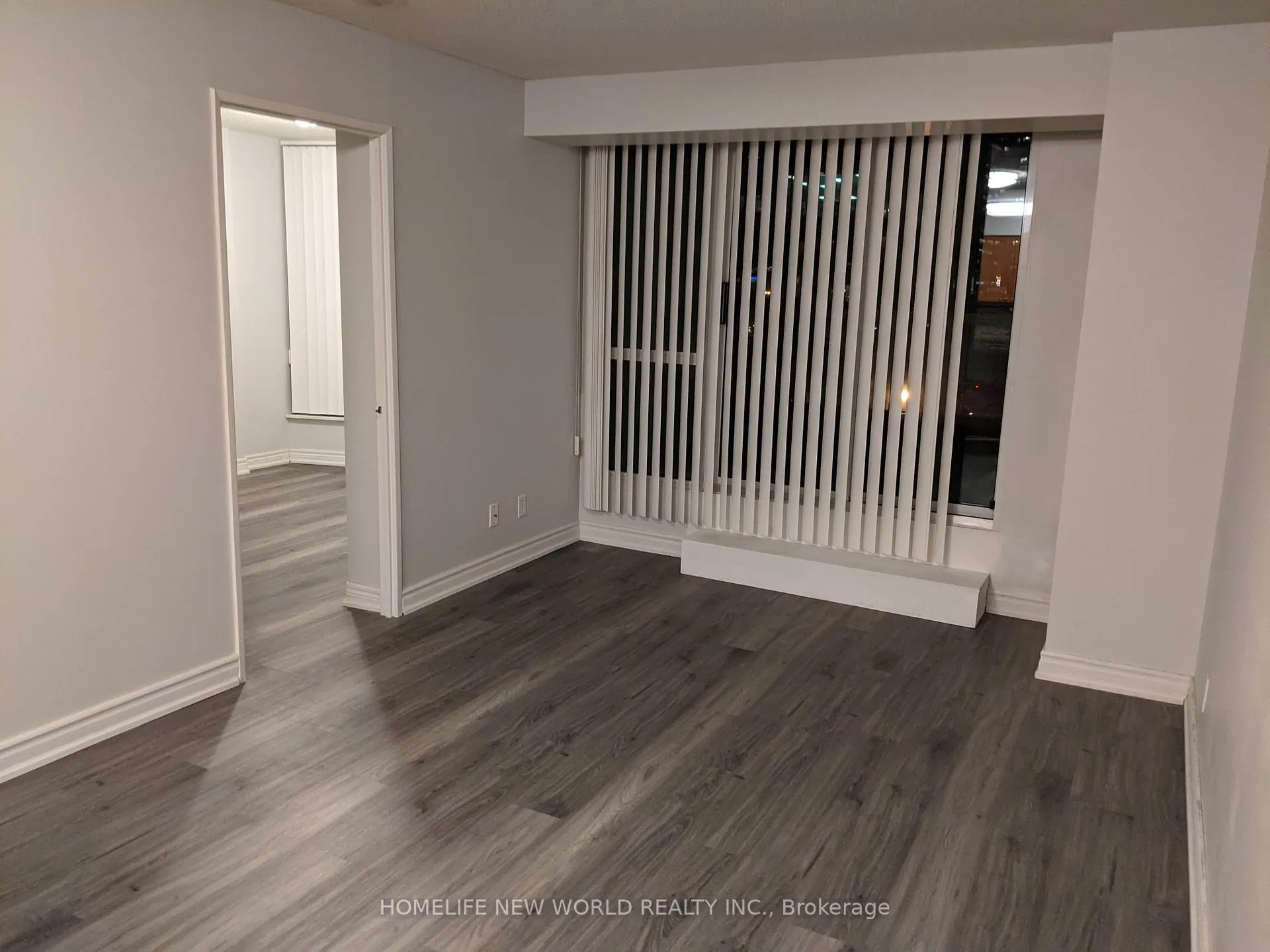 Front of Unit 603, 23 Hollywood Avenue