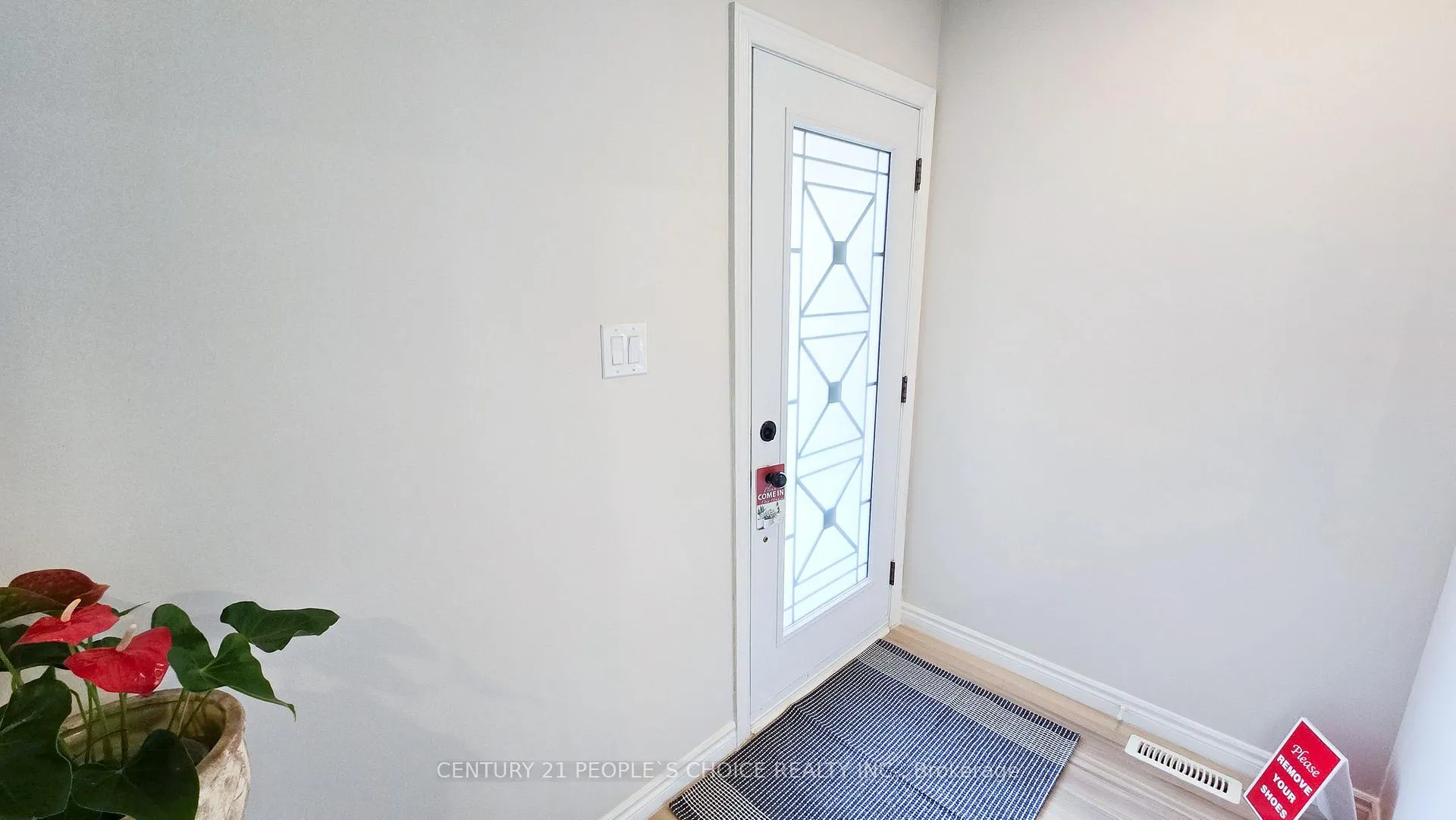 Photo 4 of 340 Perry Road, Orangeville — HOMEH