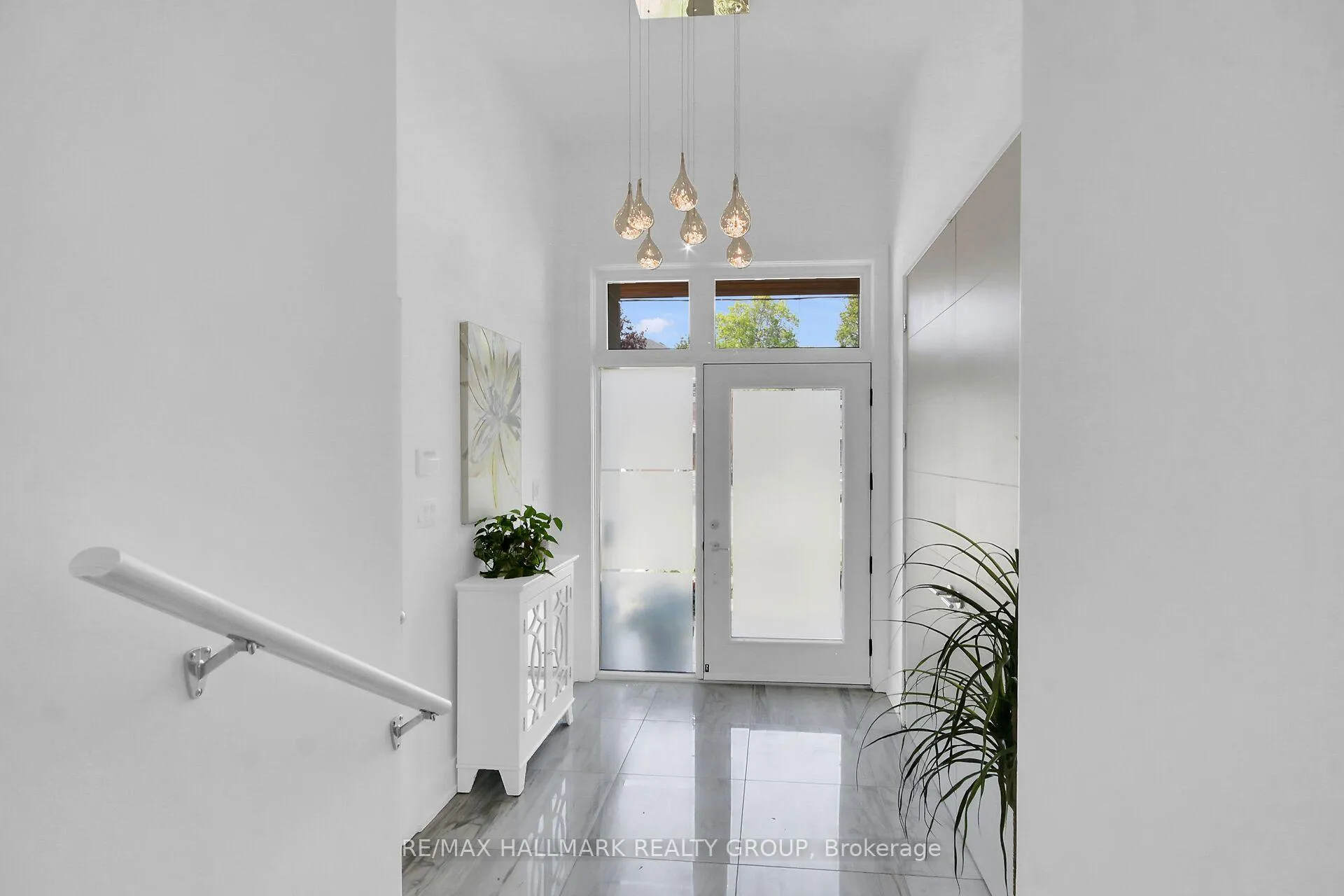 Photo 4 of 164 Geoffrey Street, Ottawa, Westboro/Hampton Park — HOMEH