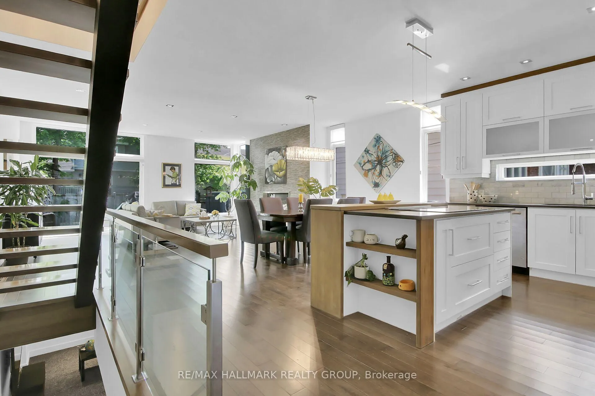 Photo 5 of 164 Geoffrey Street, Ottawa, Westboro/Hampton Park — HOMEH