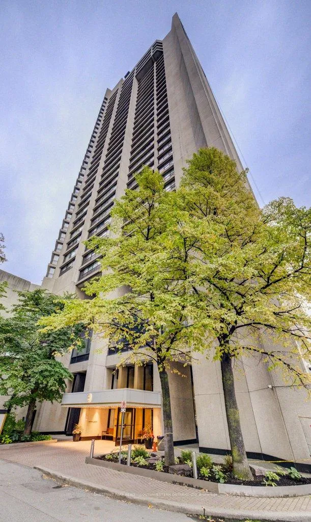Photo 2 of Unit 2801, 33 Harbour Square, Toronto, Waterfront Communities — HOMEH