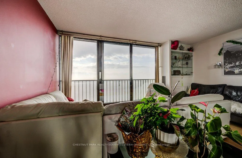 Photo 13 of Unit 2801, 33 Harbour Square, Toronto, Waterfront Communities — HOMEH