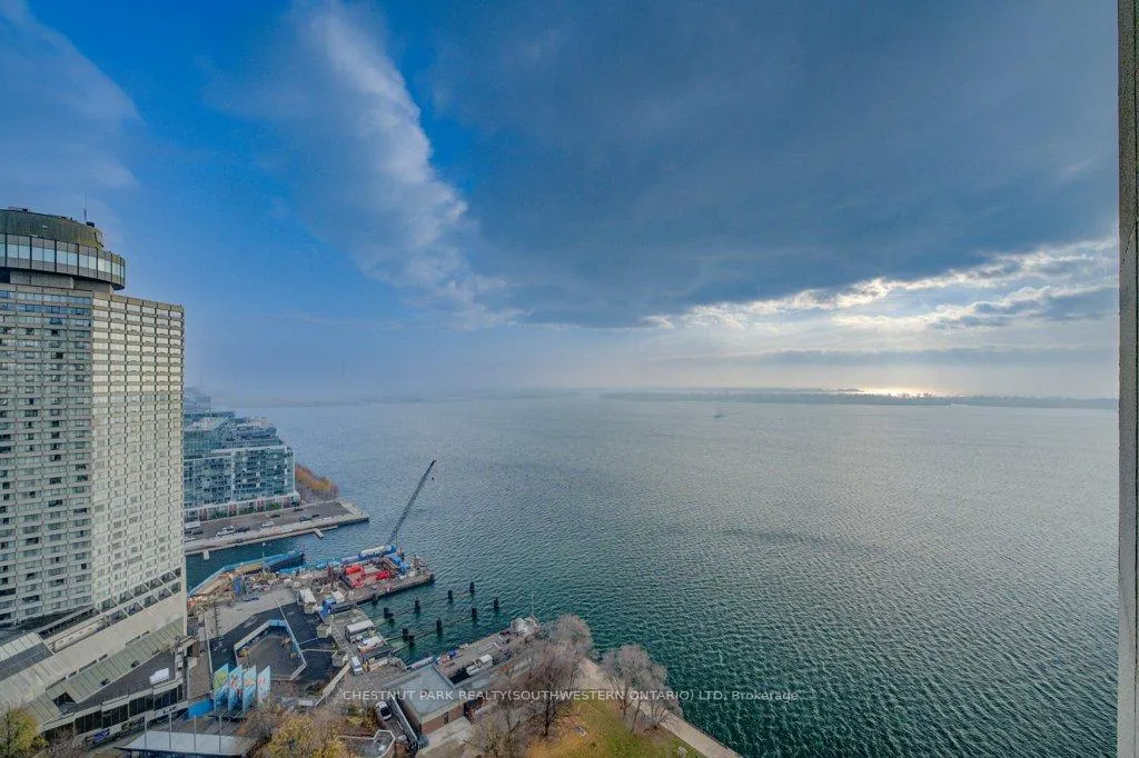 Photo 23 of Unit 2801, 33 Harbour Square, Toronto, Waterfront Communities — HOMEH