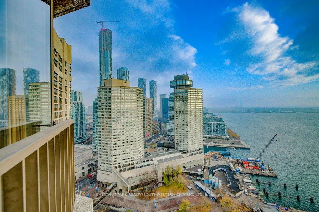 Photo 25 of Unit 2801, 33 Harbour Square, Toronto, Waterfront Communities — HOMEH