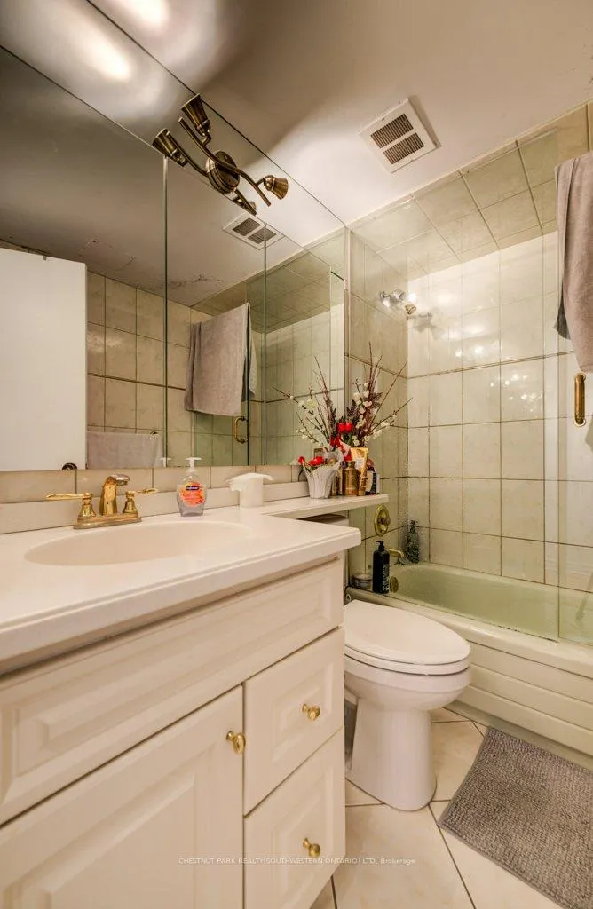 Photo 33 of Unit 2801, 33 Harbour Square, Toronto, Waterfront Communities — HOMEH