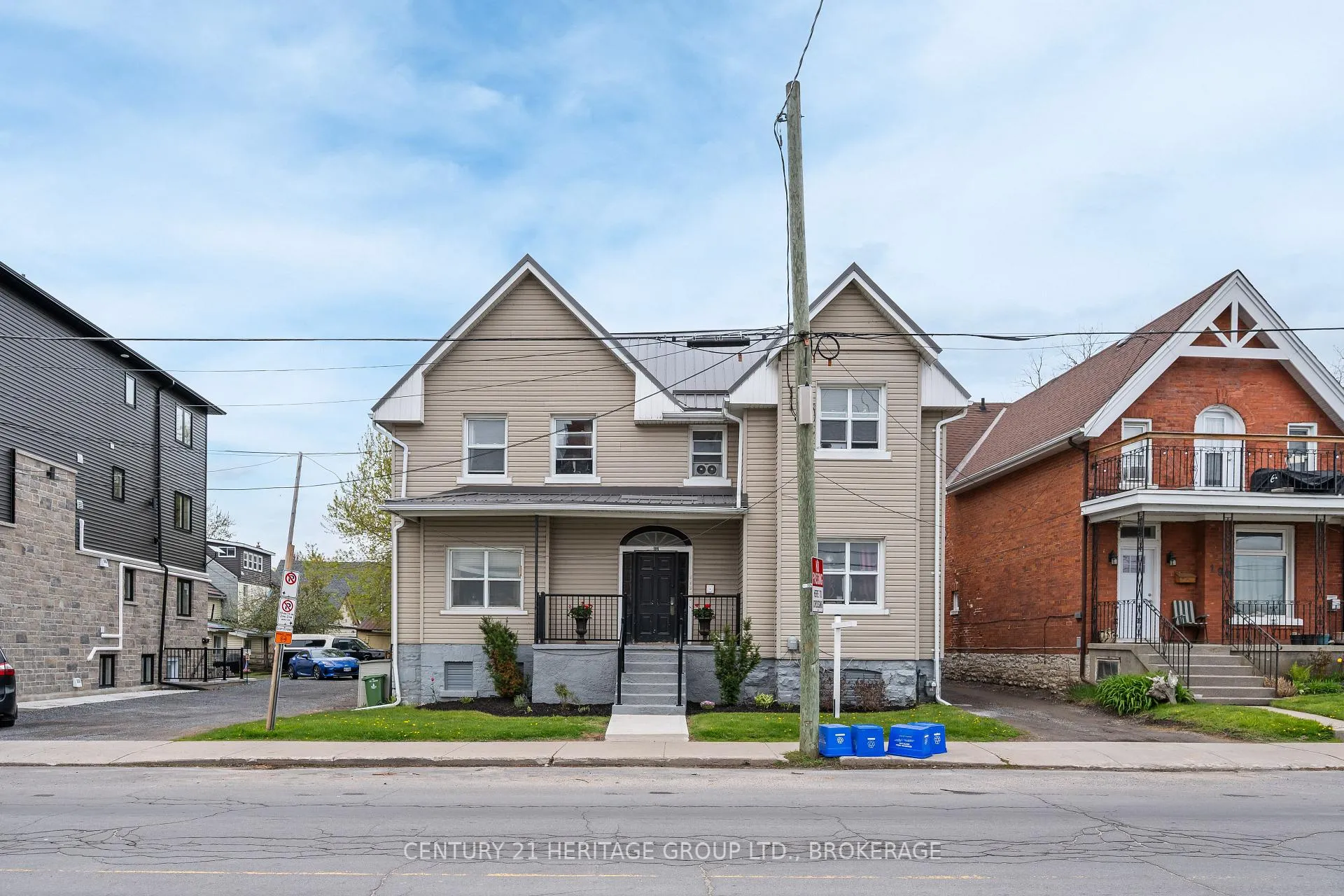 Photo 2 of 186 Rideau Street, Kingston, East of Sir John A. Blvd — HOMEH
