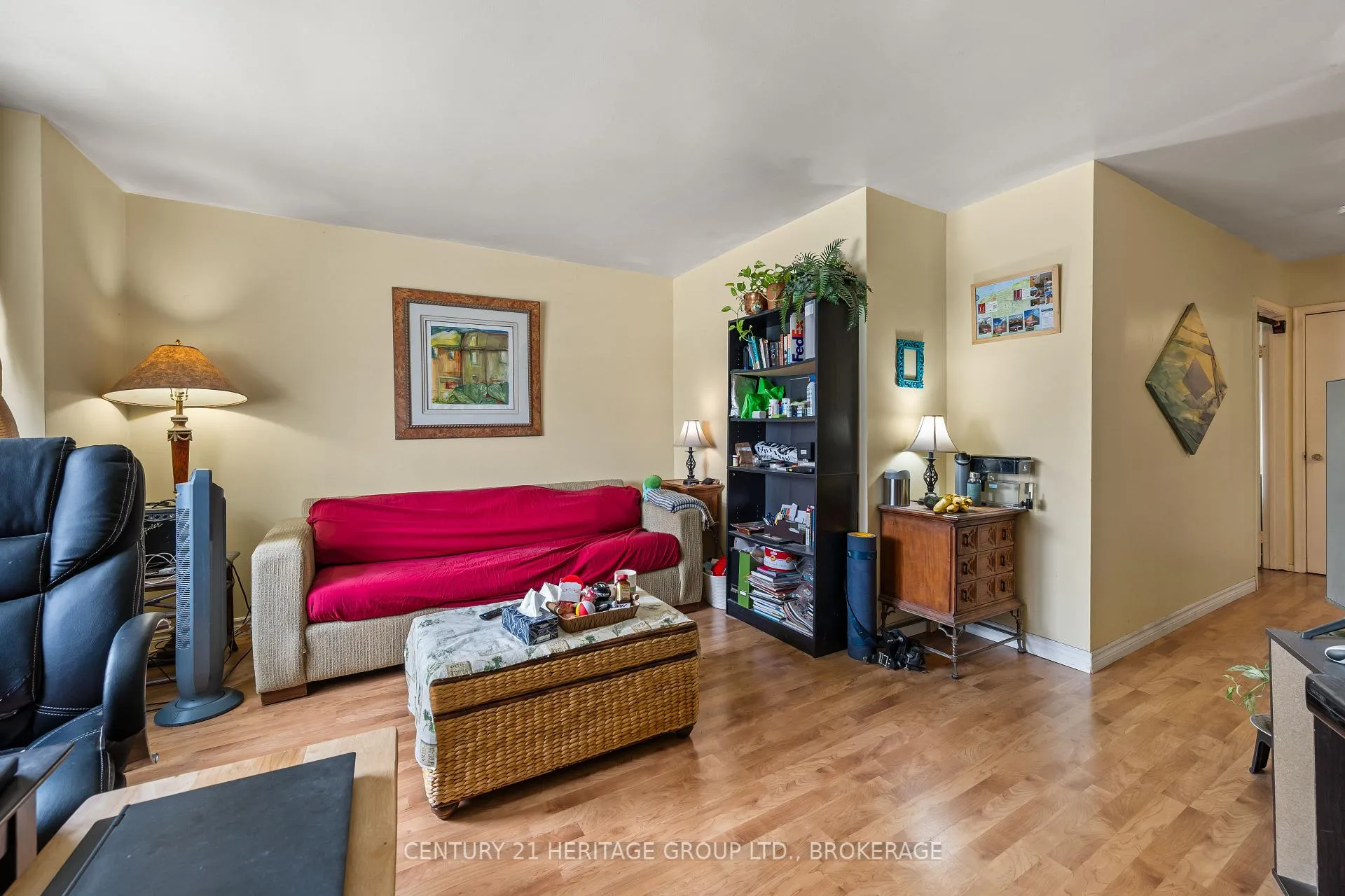 Photo 8 of 186 Rideau Street, Kingston, East of Sir John A. Blvd — HOMEH