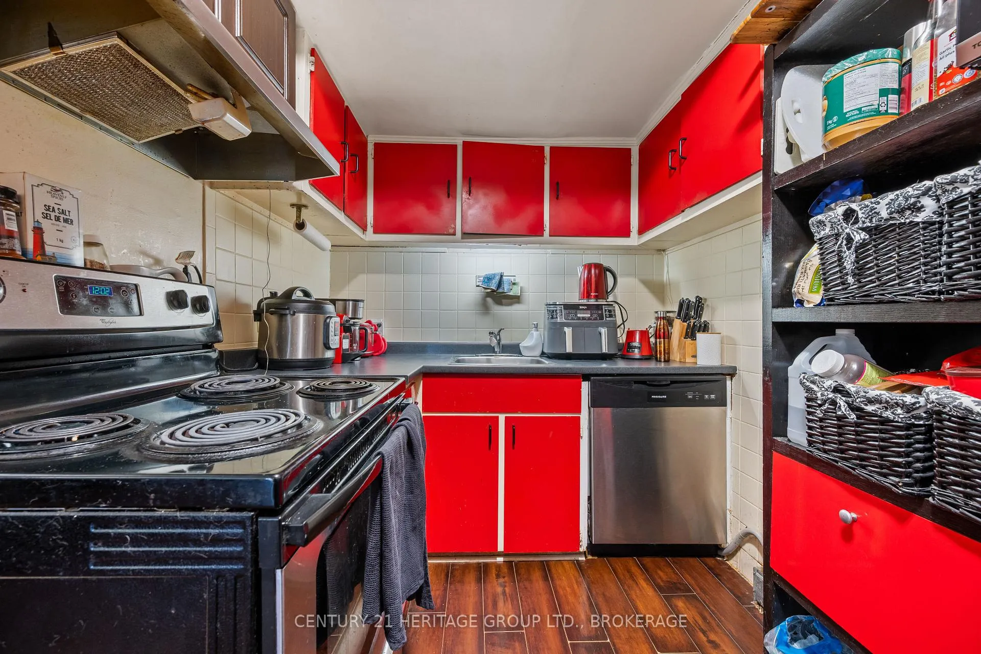 Photo 40 of 186 Rideau Street, Kingston, East of Sir John A. Blvd — HOMEH