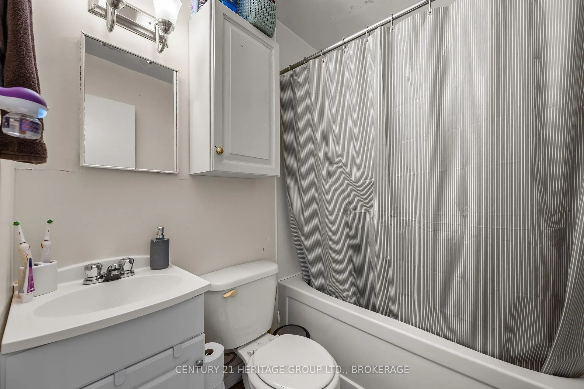 Photo 42 of 186 Rideau Street, Kingston, East of Sir John A. Blvd — HOMEH